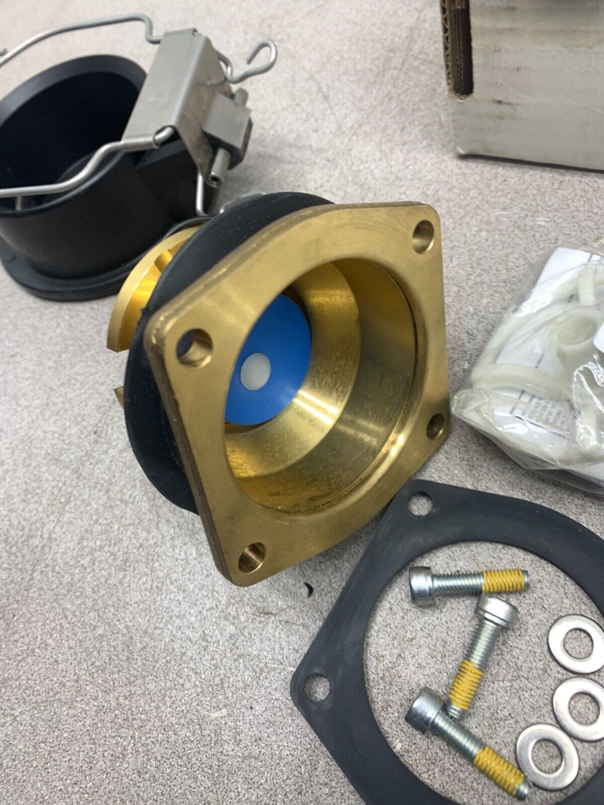 NEW IN BOX MORELECH INTERNATIONAL ADAPTER & CAP 300351P