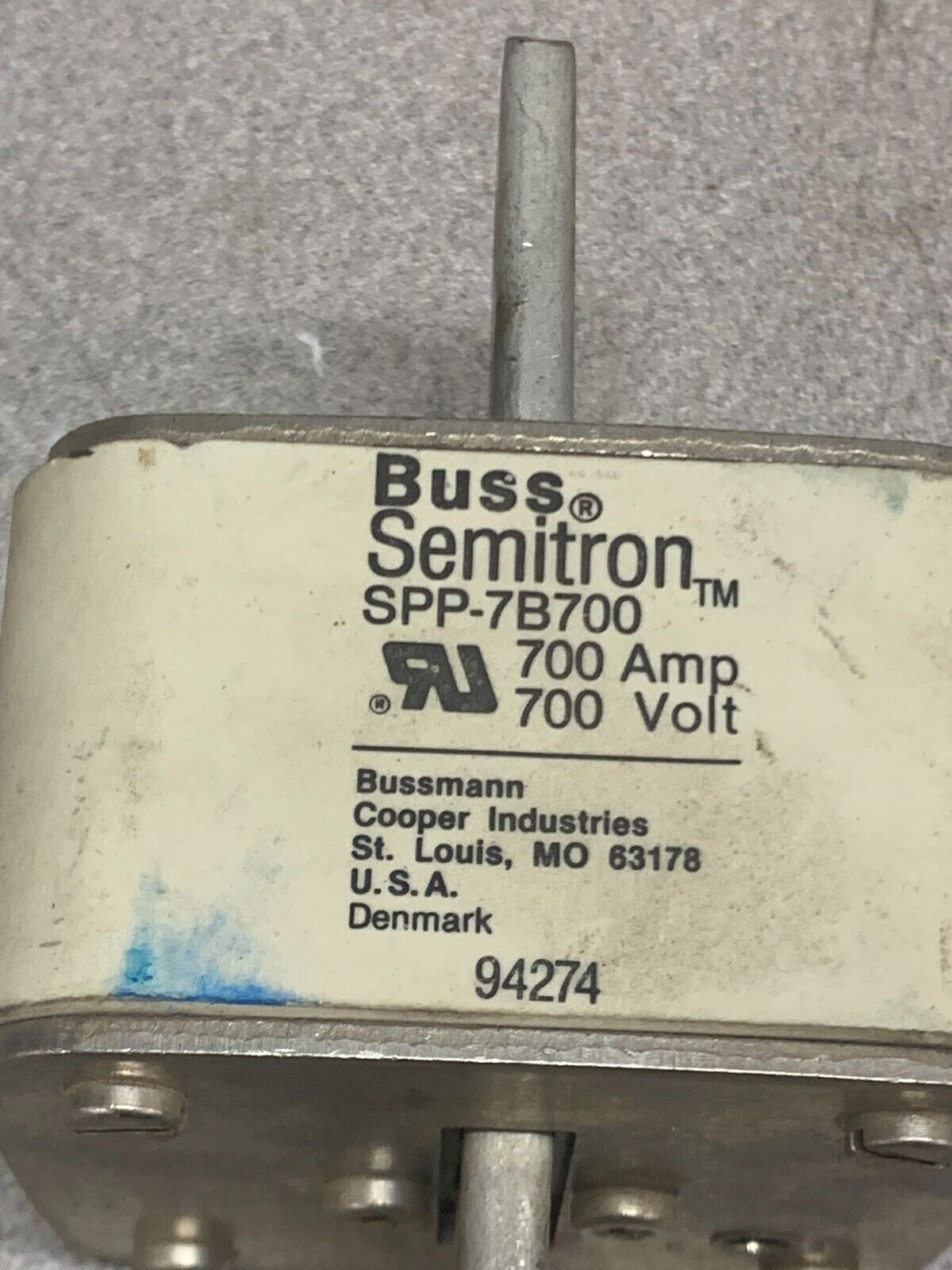 USED BUSS SEMITRON 700AMP 700 VOLT FUSE SPP-7B700