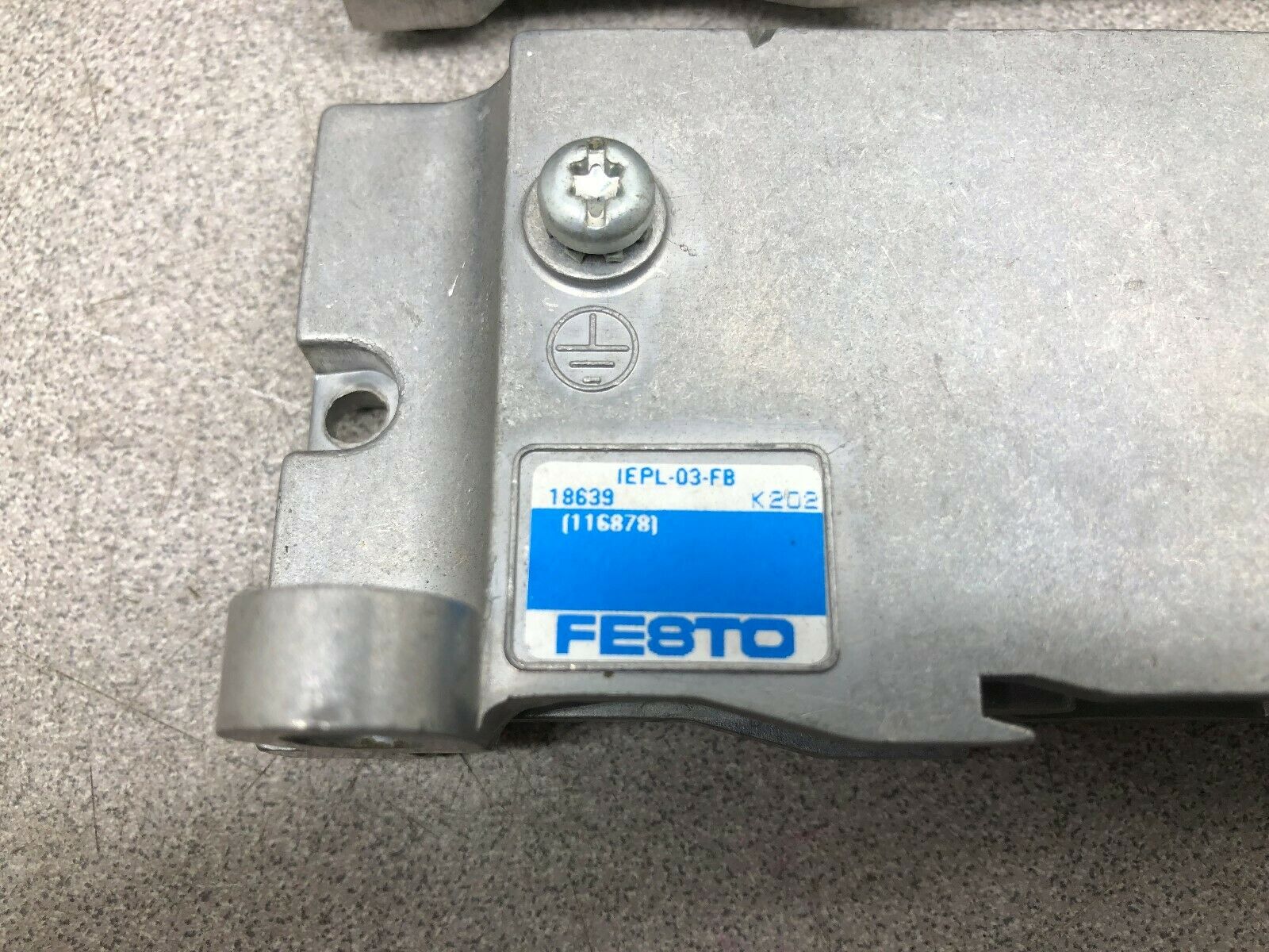 USED (LOT OF 11) FESTO LT HAND END PLATES W O-RINGS 18639 / IEPL-03FB