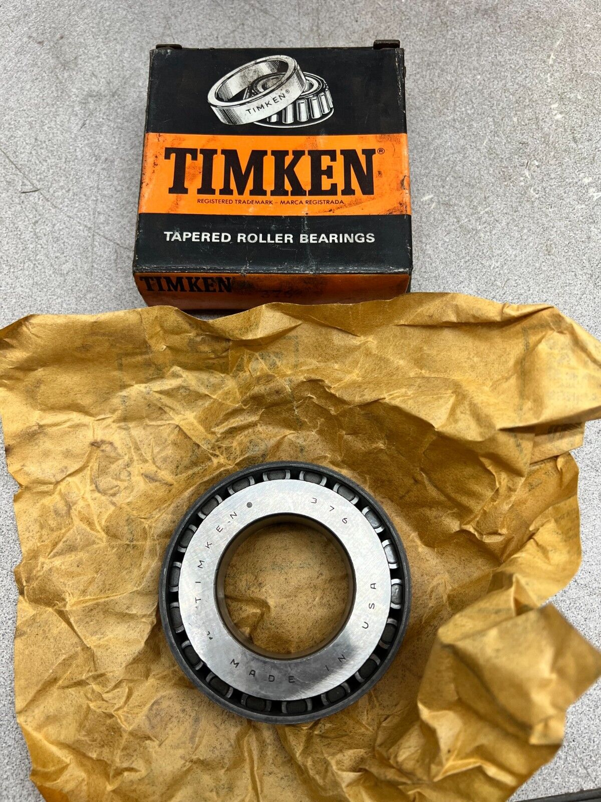 NEW IN BOX TIMKEN BEARING 376