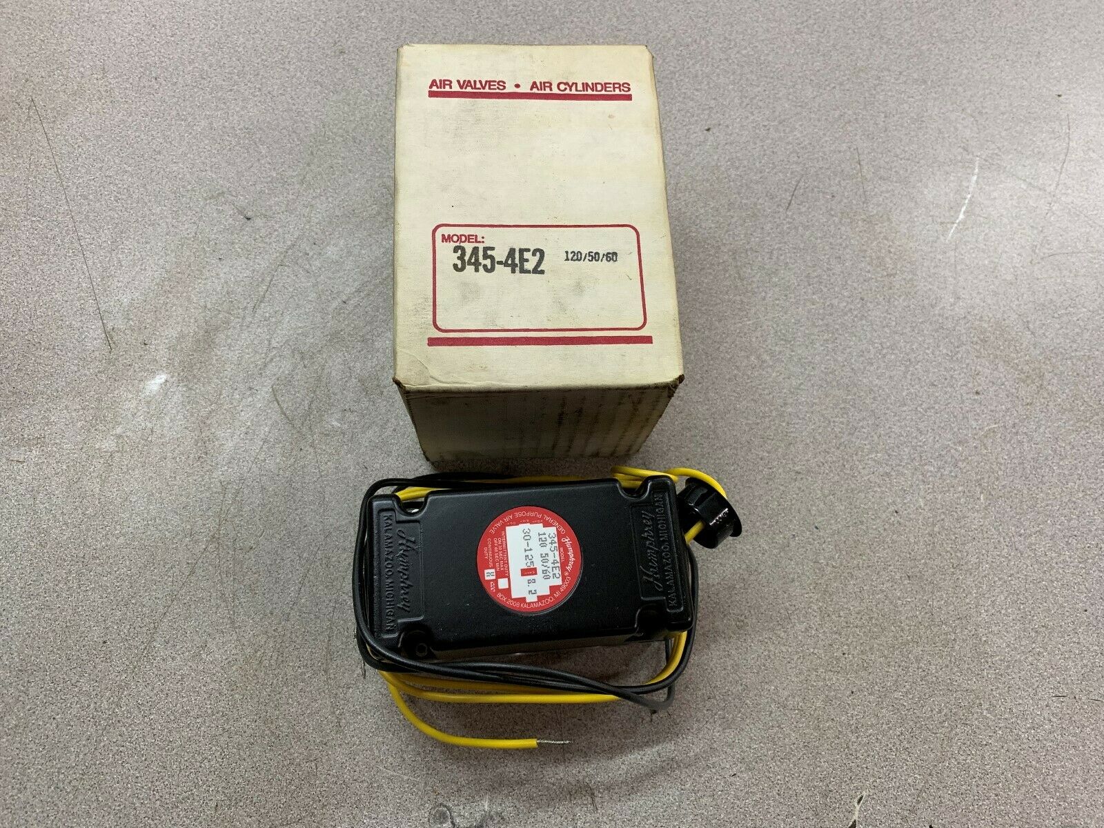 NEW IN BOX HUMPHREY PNEUMATIC SOLENOID VALVE 345-4E2