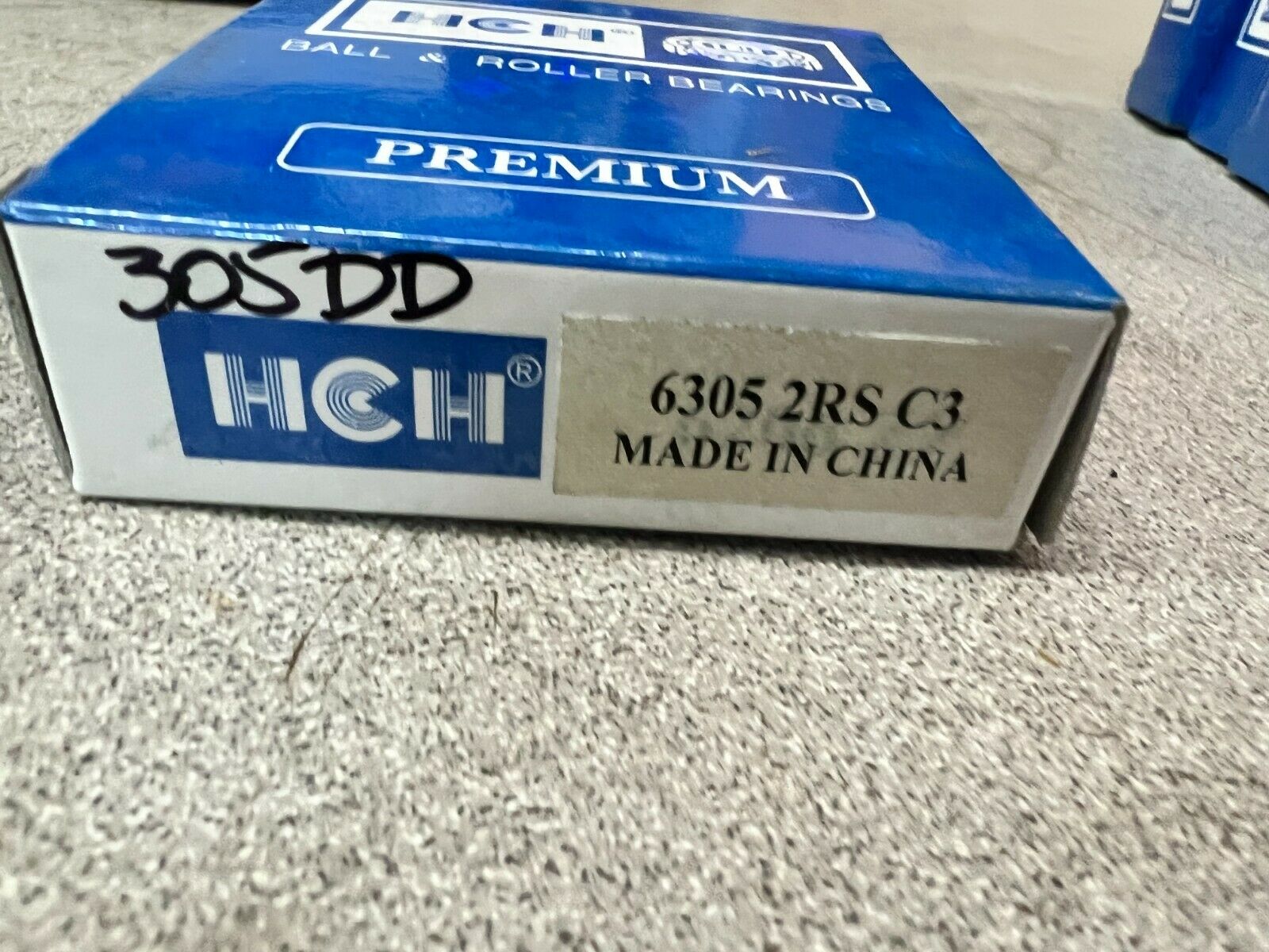 NEW IN BOX HCH 6305 2RS BALL BEARING 6305 2RS C3