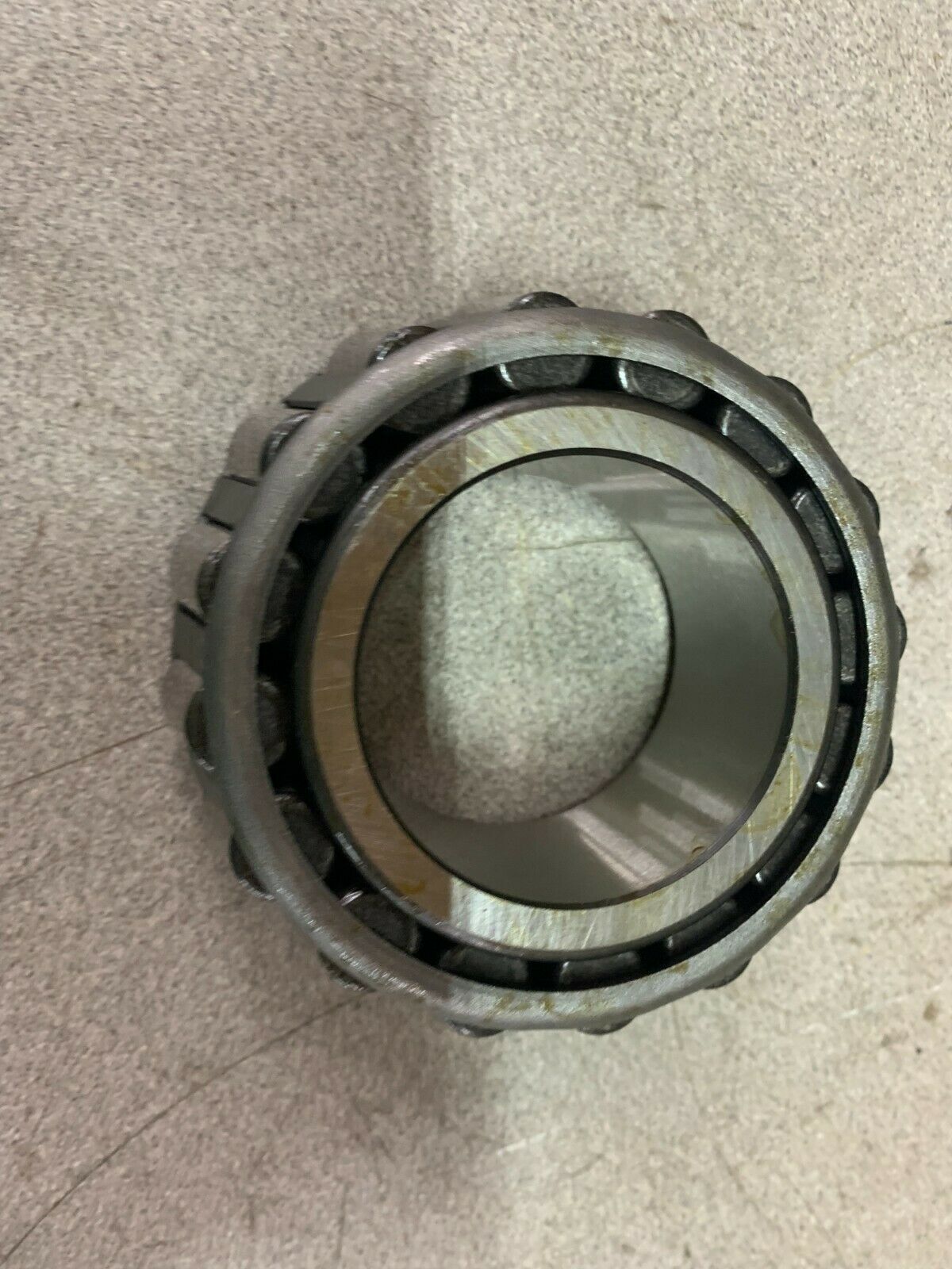 NEW NO BOX TIMKEN ROLLER BEARING 537