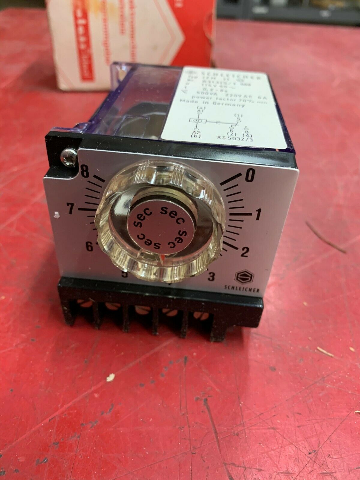 NEW IN BOX SCHLEICHER IZM 11 TIME RELAY 831315/1 088