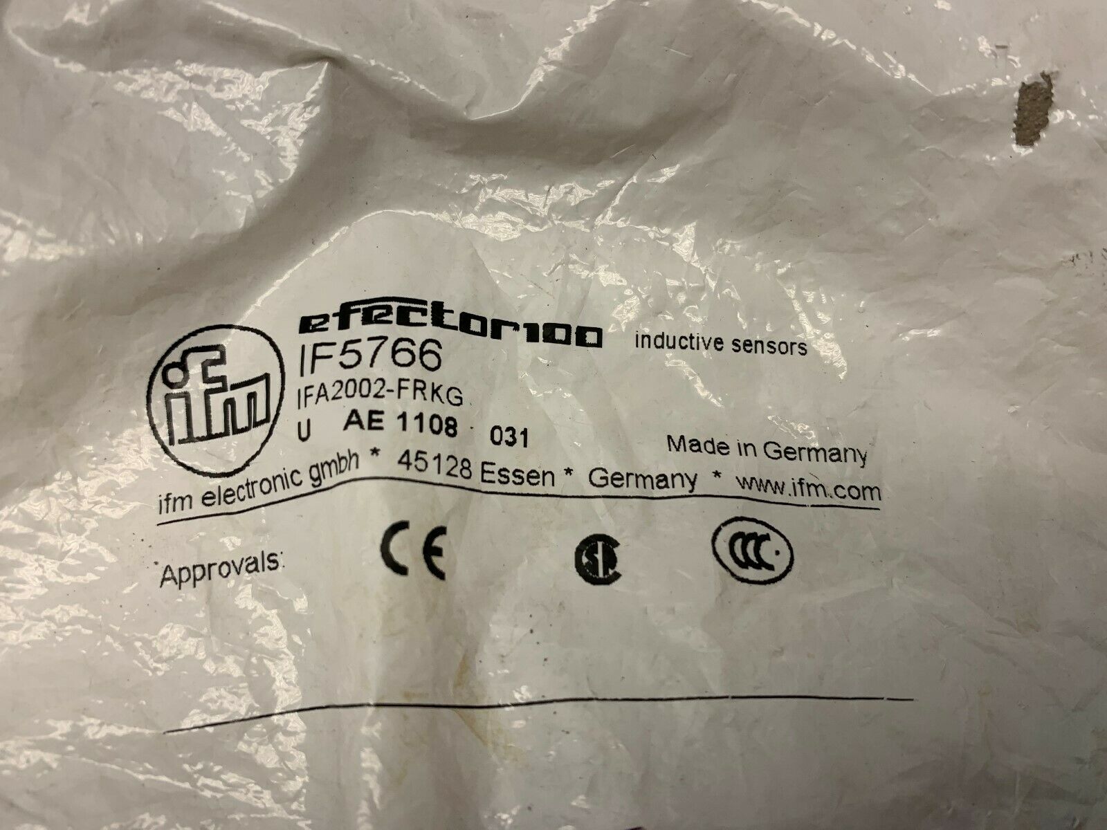 NEW IN PACKAGE IFM SENSOR IFA2002-FRKG