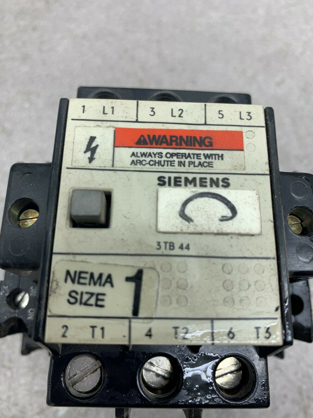 USED SIEMENS MOTOR STARTER 3TB44-17OA