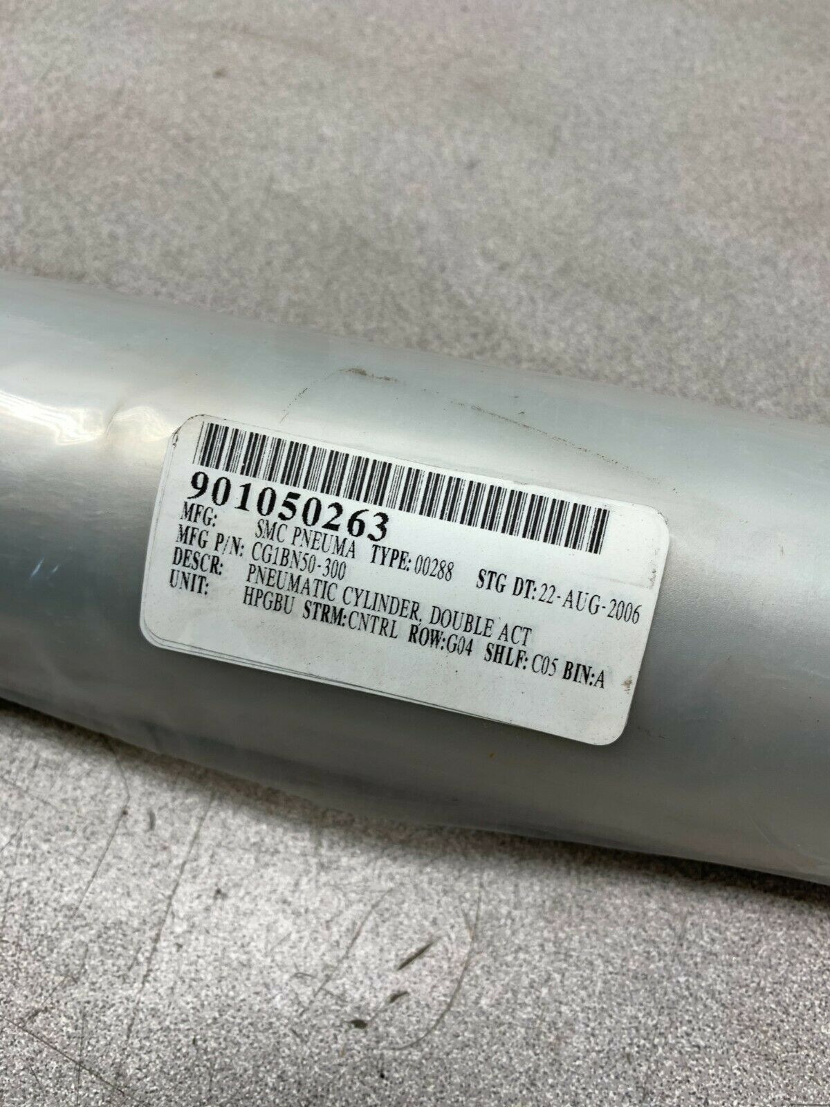 NEW NO BOX SMC PNEUMATIC CYLINDER CG1BN50-300