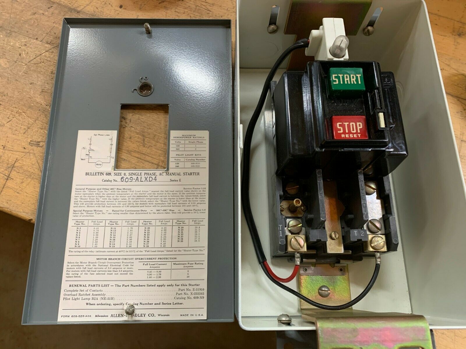 NEW IN BOX ALLEN-BRADLEY SIZE 0 AC MANUAL MOTOR STARTER 609-ALXD4 SERIES E