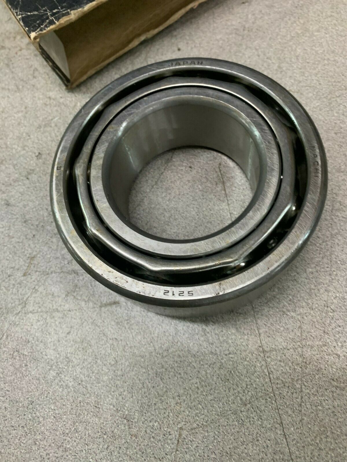 NEW NACHI ROLLER BEARING 5212