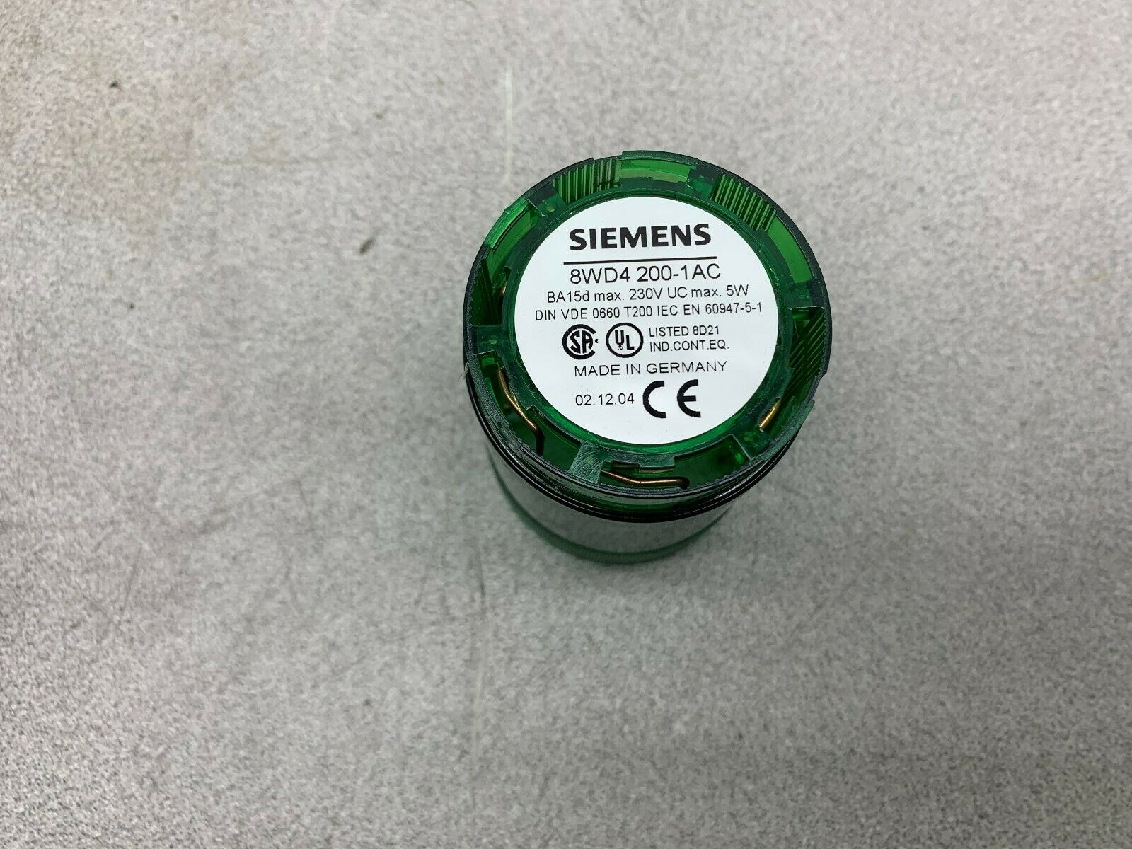 NEW NO BOX SIEMENS LIGHT ELEMENT 8WD4  200 1AC