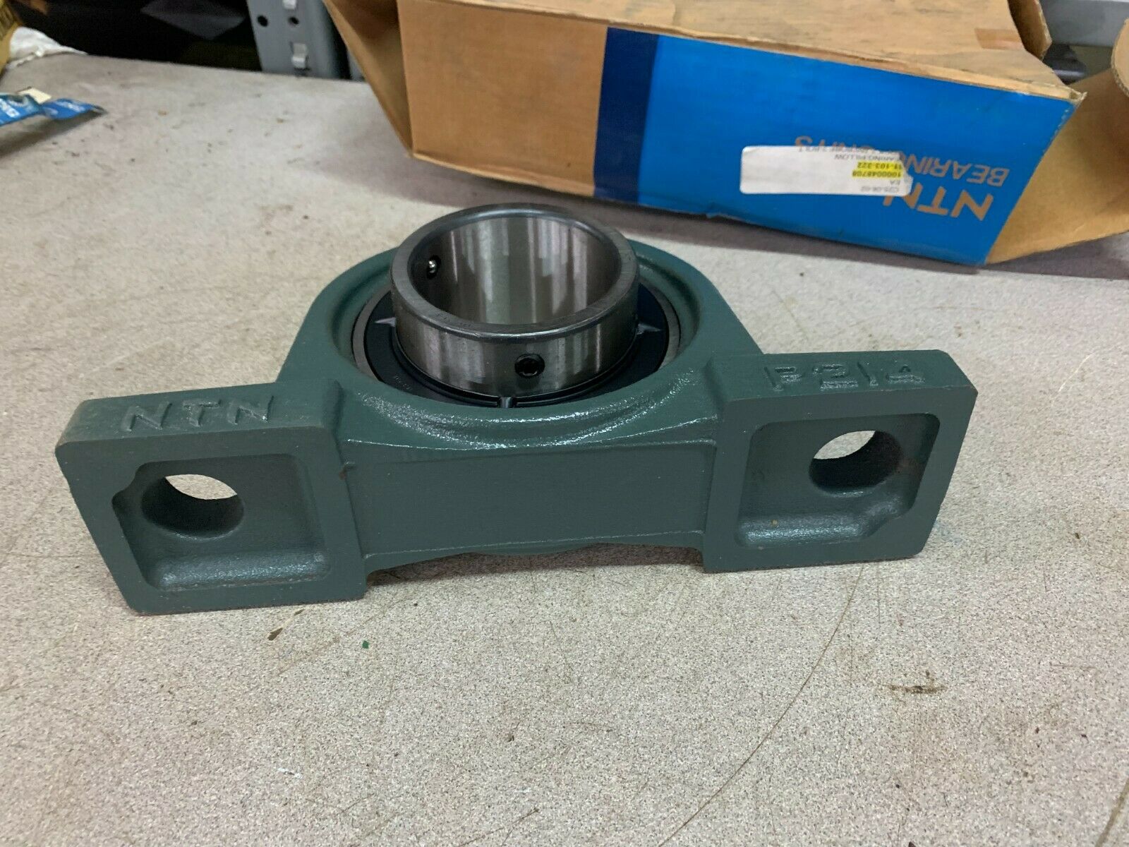 NEW IN BOX NTN PILLOW BLOCK BEARING UCP214D1-8