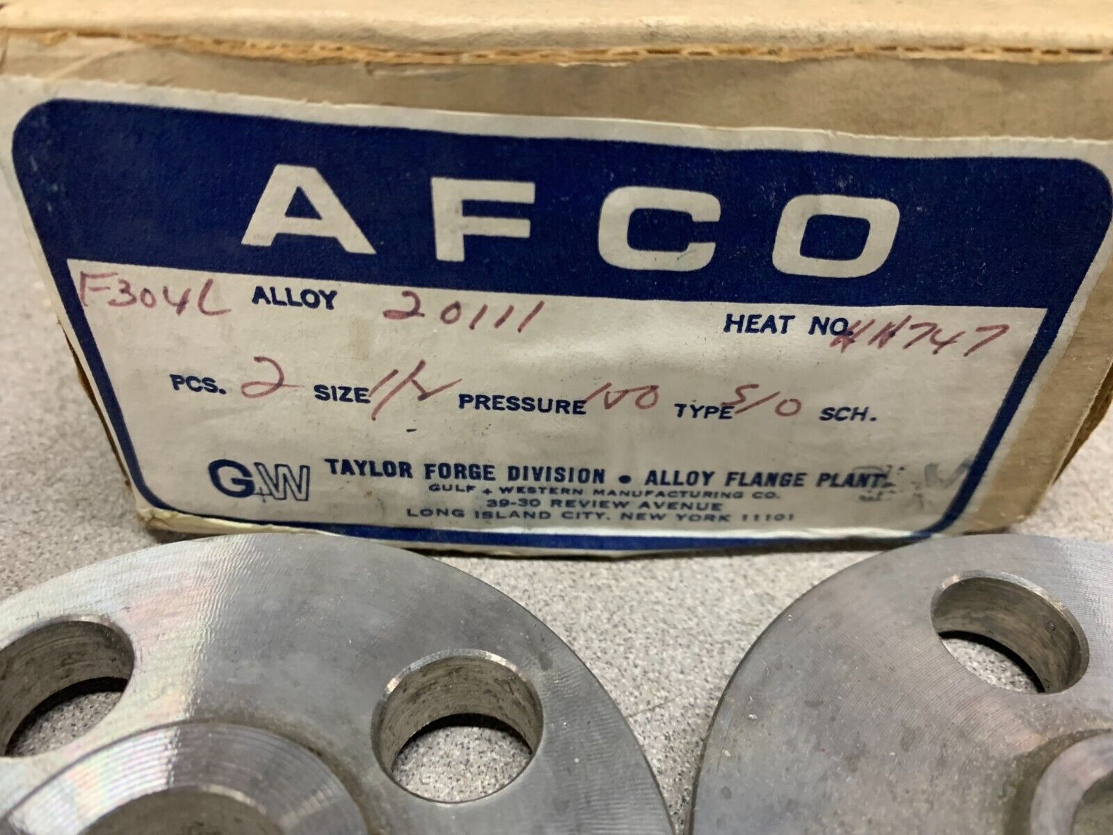 NEW BOX OF 2 AFCO PIPE FLANGES 1/2" 150 A182 F304L HH747