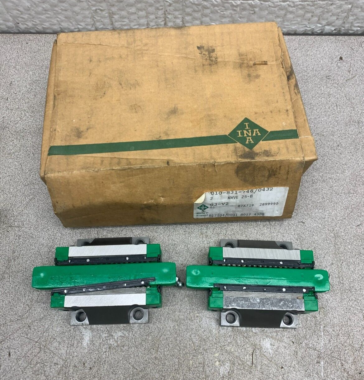 NEW BOX OF 2 INA LINEAR BLOCK BEARINGS KWVE 25-B G3-V2