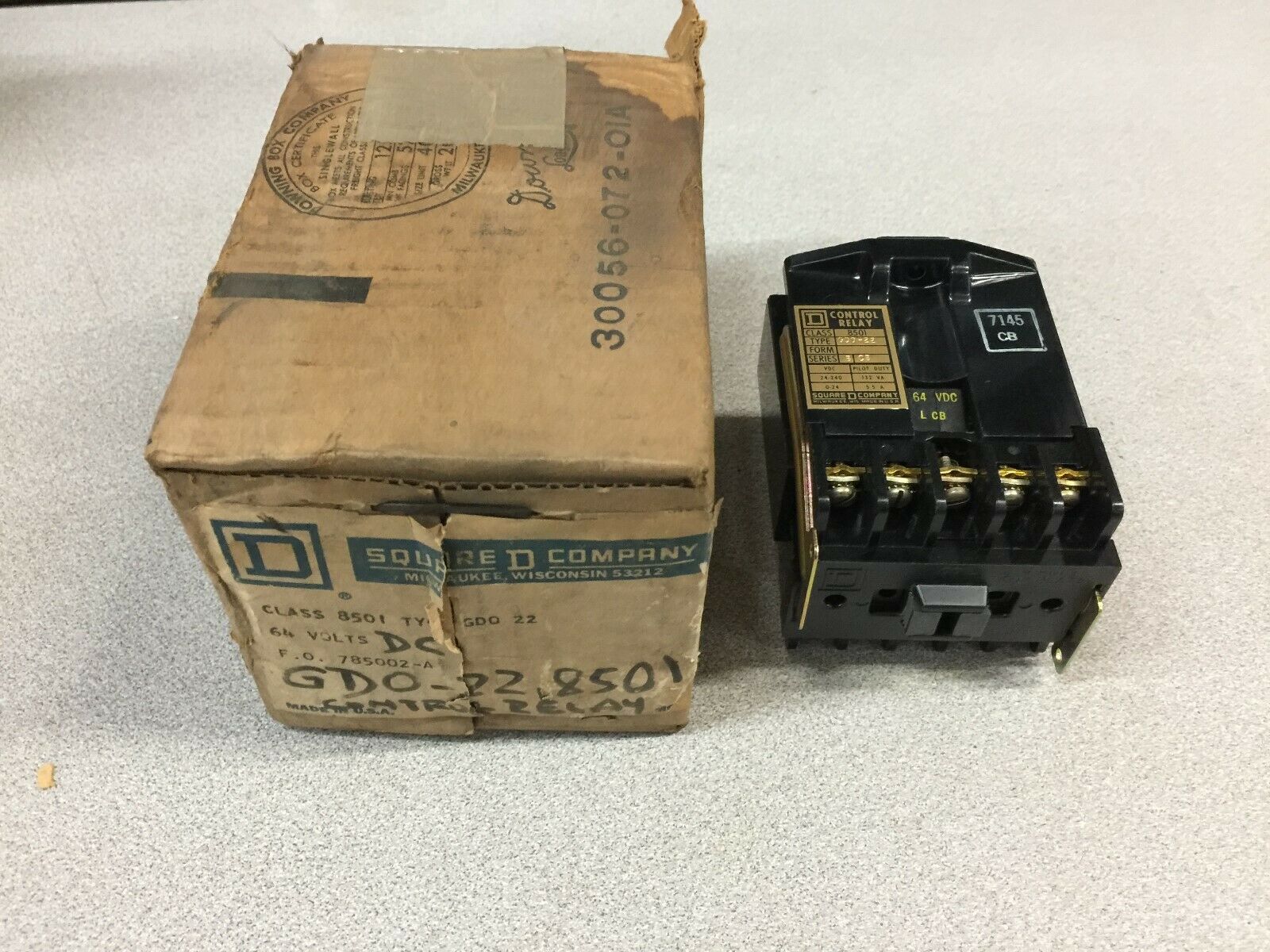 NEW IN BOX SQUARE D 64VDC COIL CONTROL RELAY 8501GDO-22