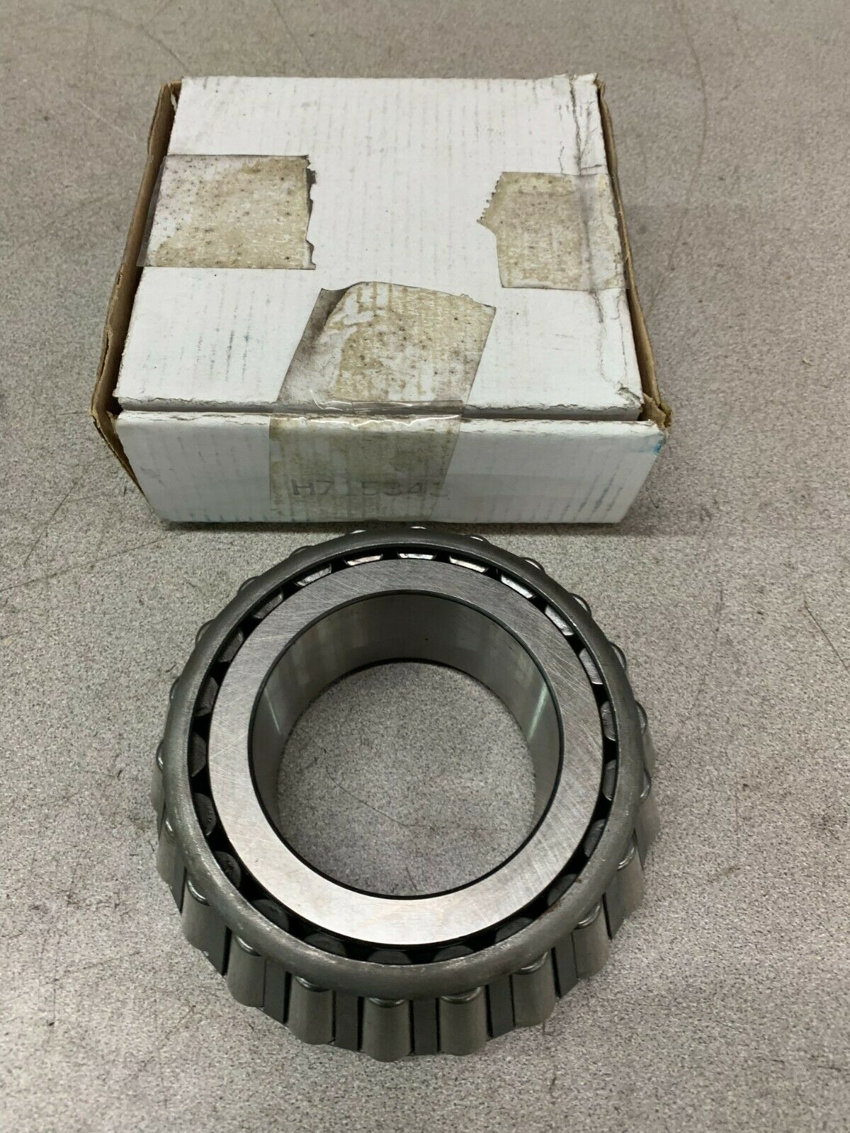 NEW IN BOX KOYO TAPERED ROLLER CONE BEARING H715343