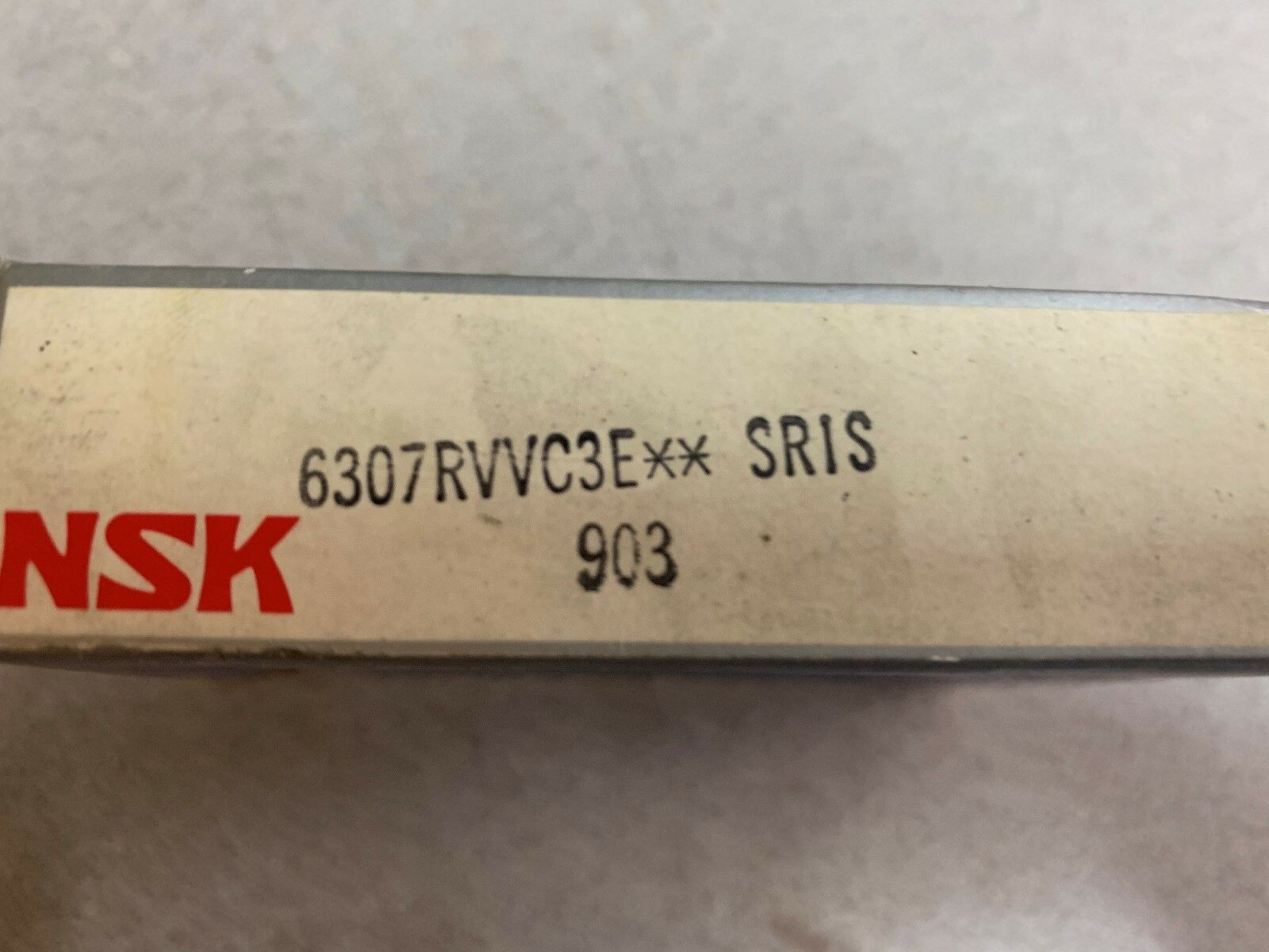 NEW IN BOX NSK BEARING 6307RVVC3E