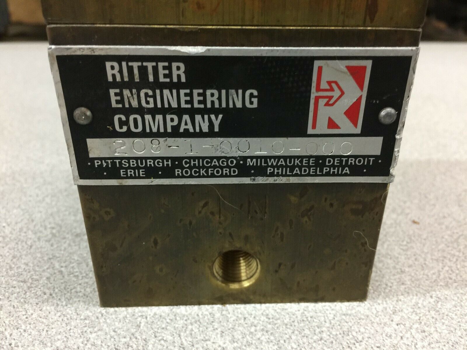 USED RITTER FLOW CONTROL VALVE 208-1-0010-000
