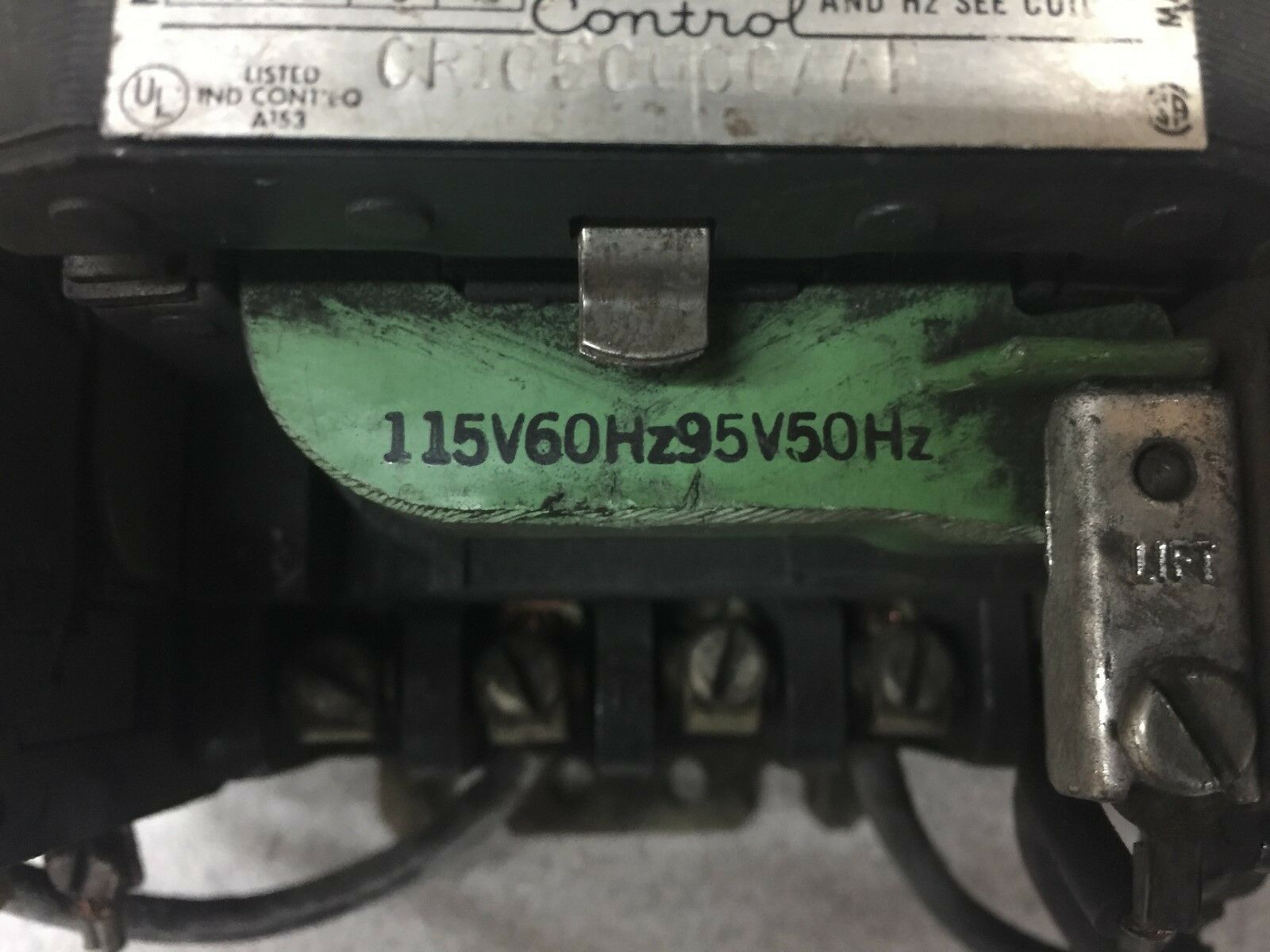 USED GE 30AMP 600VAC 115VAC CONTACTOR CR105C000AAH