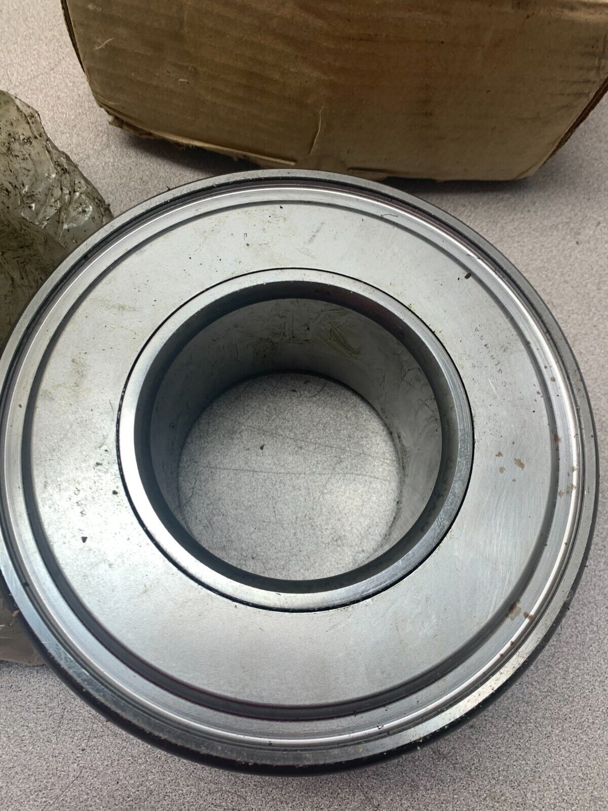 NEW IN BOX MRC ROLLER BEARING 318SFFC