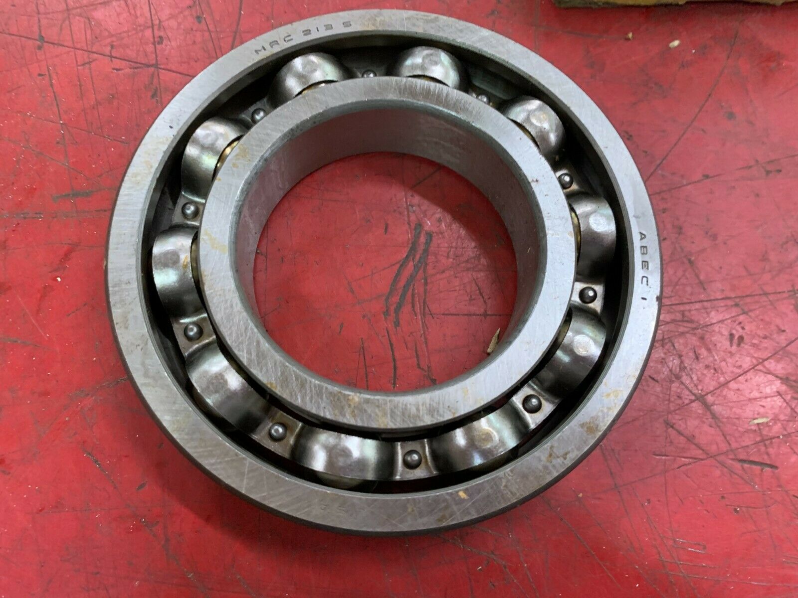 NEW IN BOX BOWER ROLLER BEARING 213S