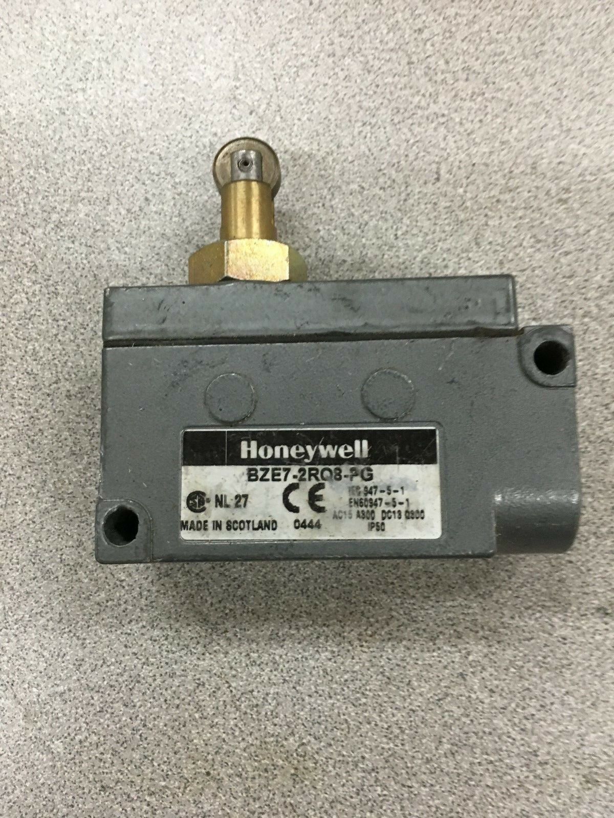 NEW NO BOX HONEYWELL LIMIT SWITCH BZE7-2RQ8-PG