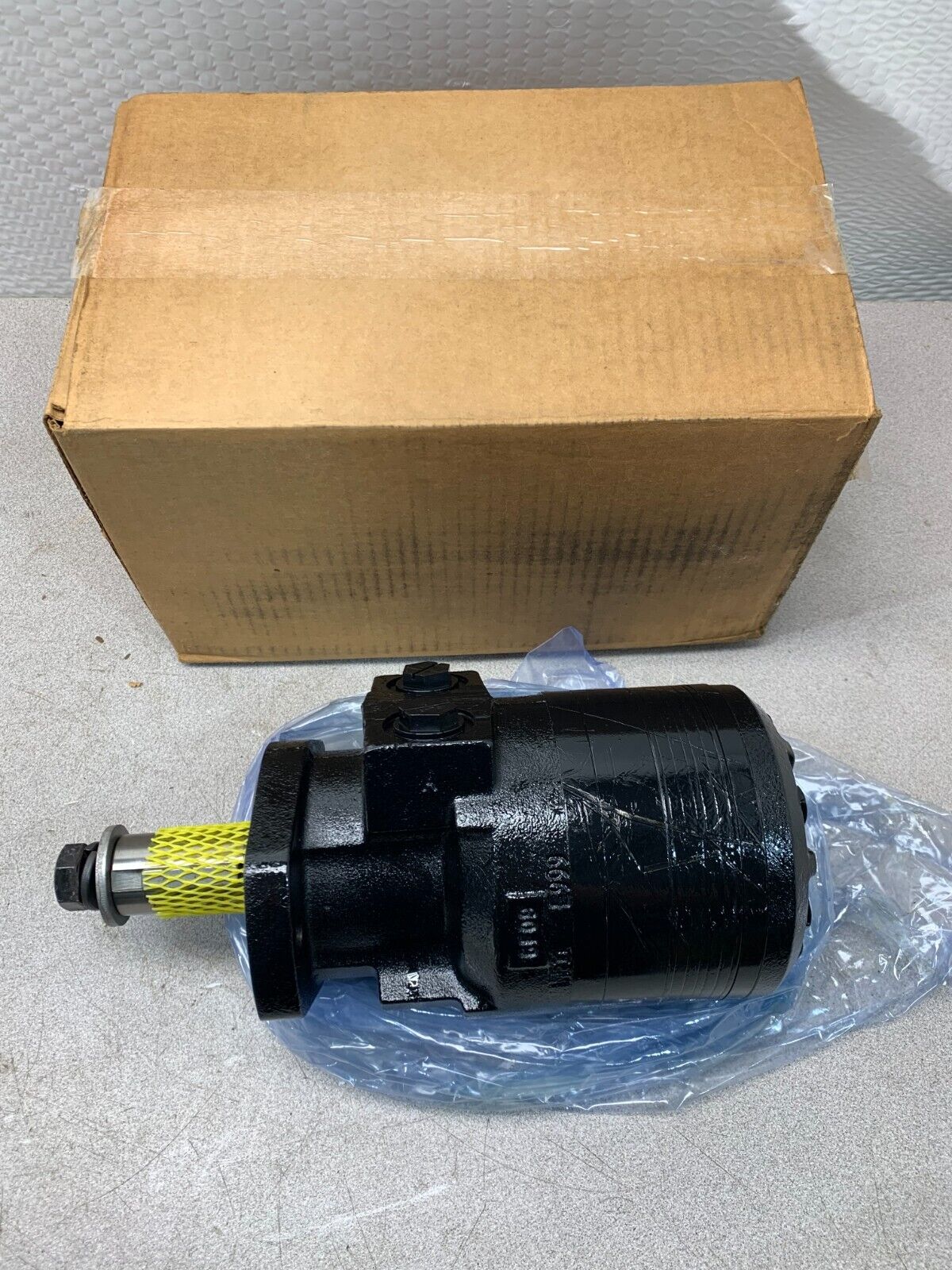 NEW IN BOX PARKER HYDRAULIC MOTOR TF0195AS030AAAA