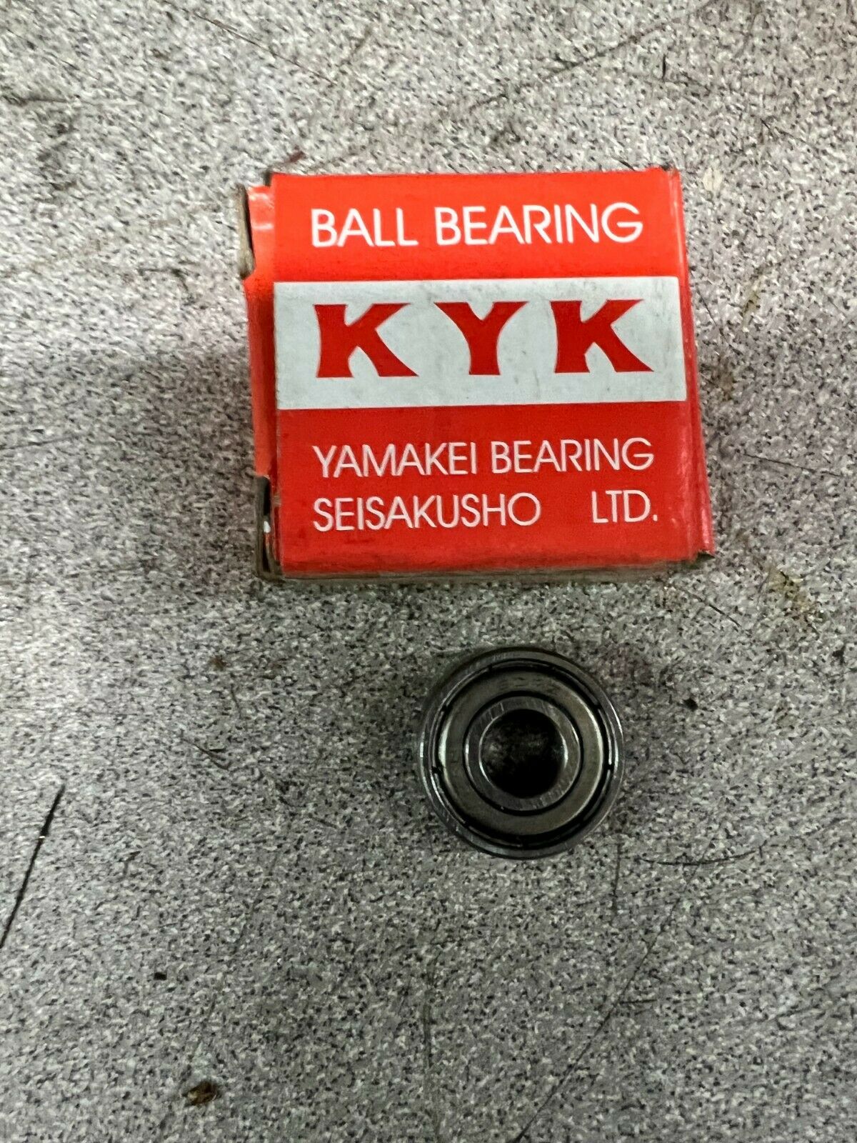 LOT OF 3 NEW IN BOX KYK 607-Z BALL BEARING 607-2Z