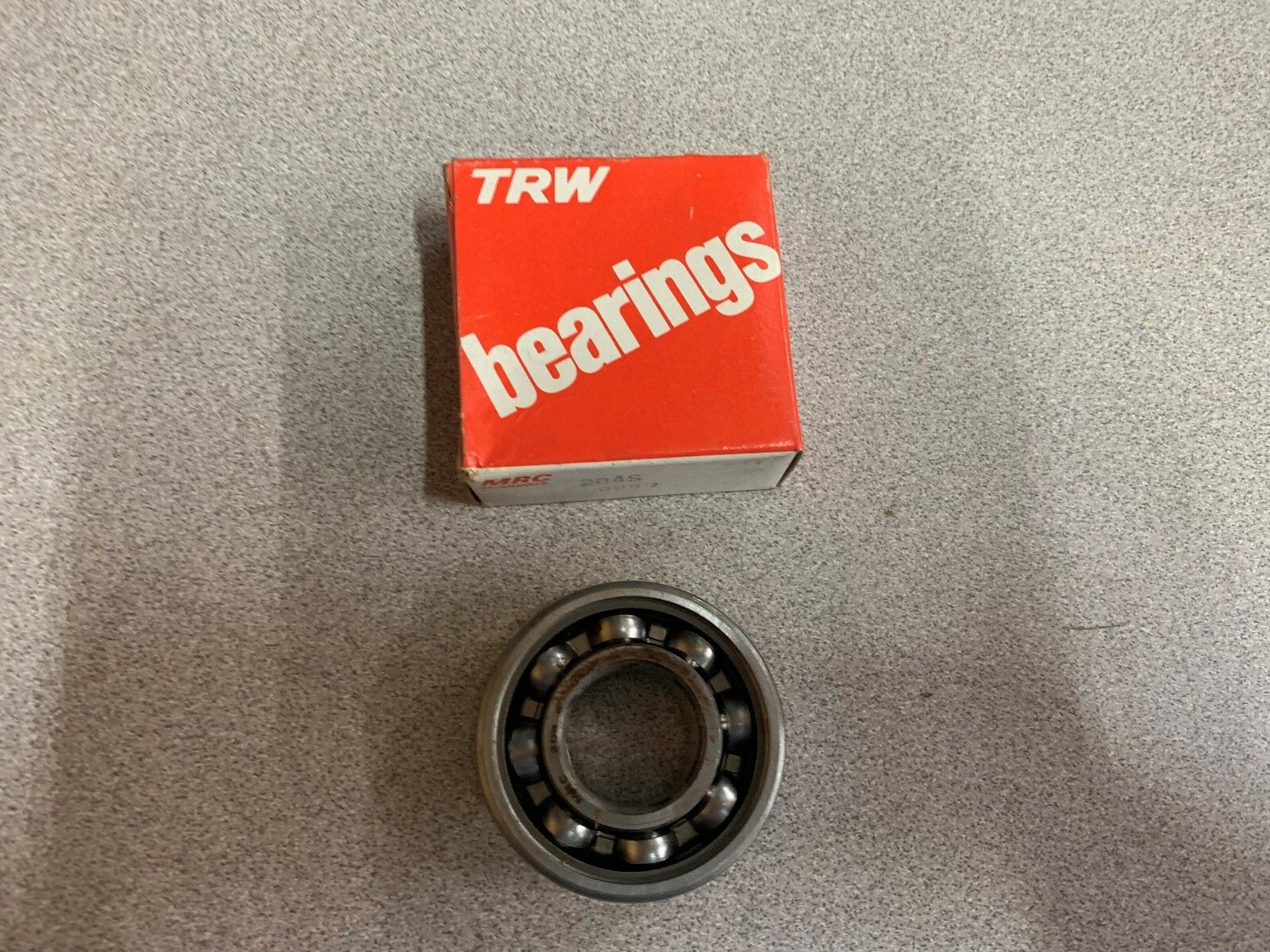 LOT OF 2 NEW IN BOX TRW BEARINGS 204S