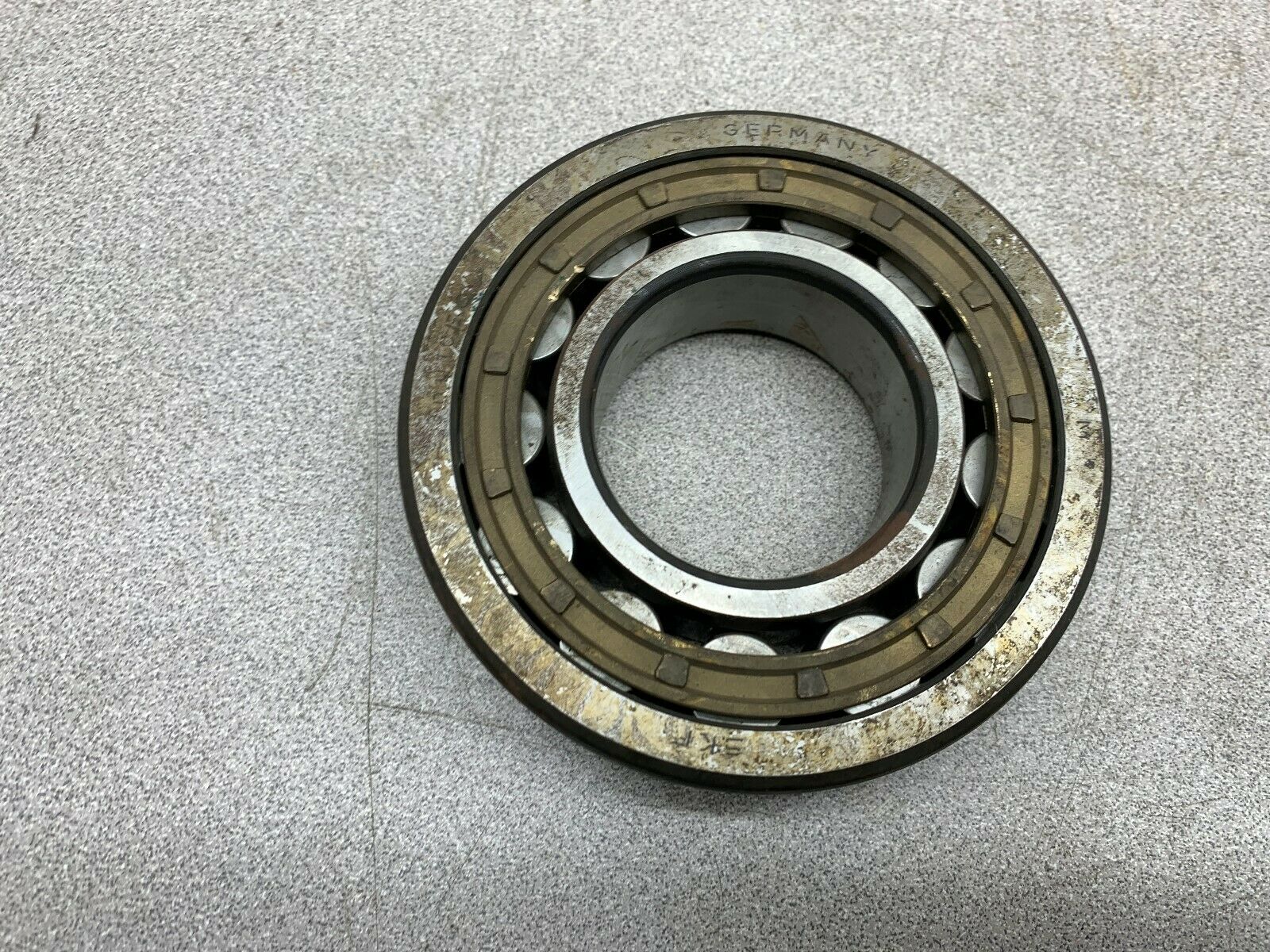 NEW NO BOX SKF BEARING NU310ECM