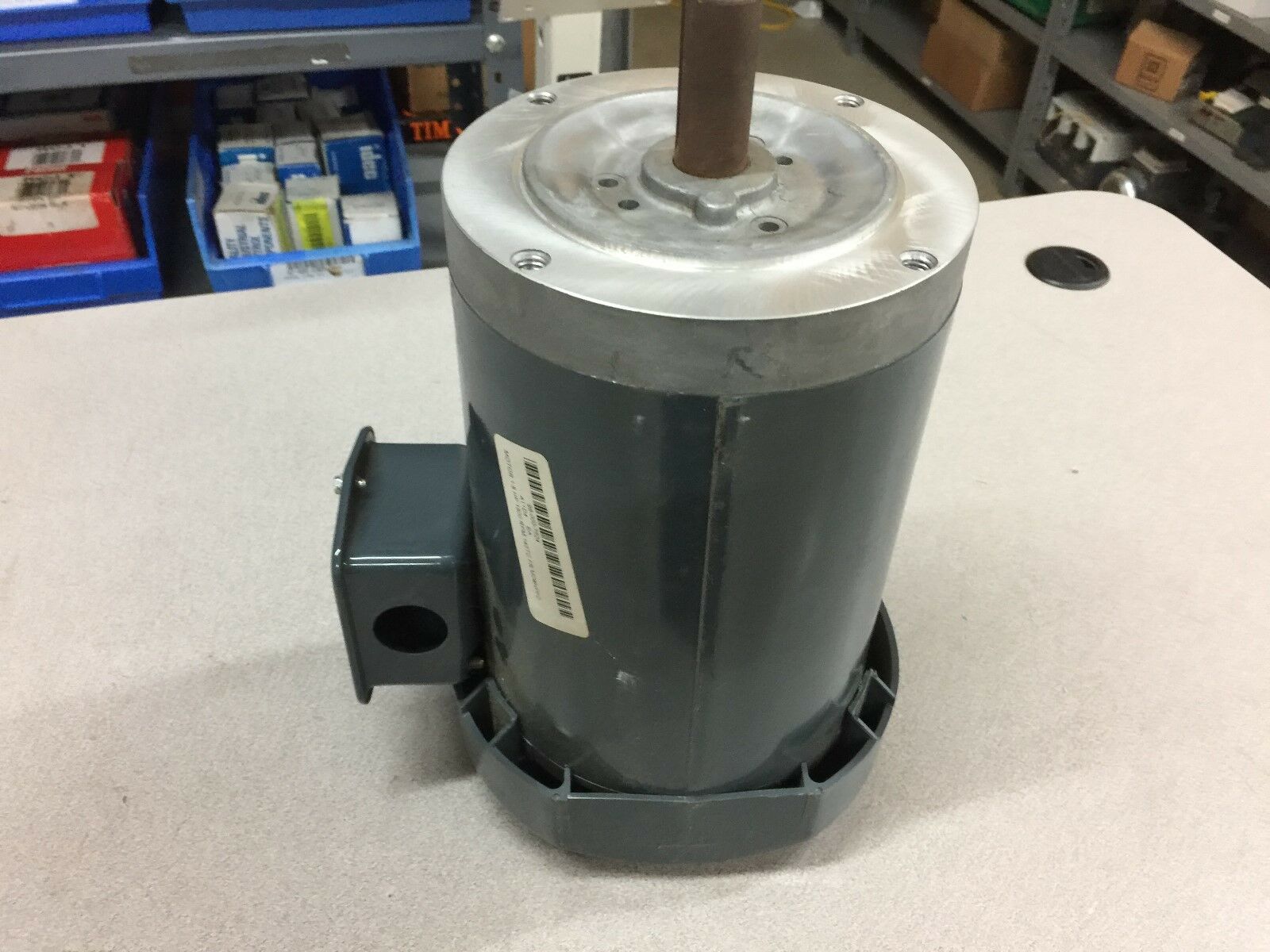 NEW NO BOX GE 1.5HP 1725RPM 145TCFR MOTOR 5KE49UN8180