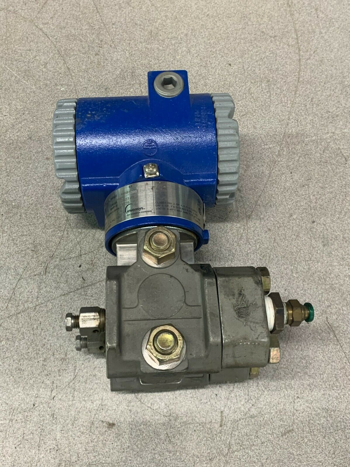 USED FOXBORO PRESSURE TRANSMITTER IDP10-A22B21F