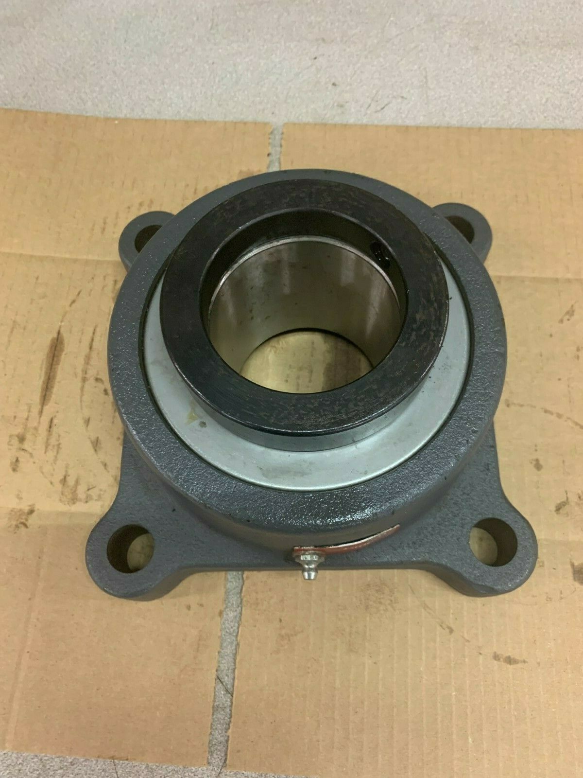 NEW NO BOX BROWNING 4-BOLT FLANGE BEARING 3" BORE FB900X3