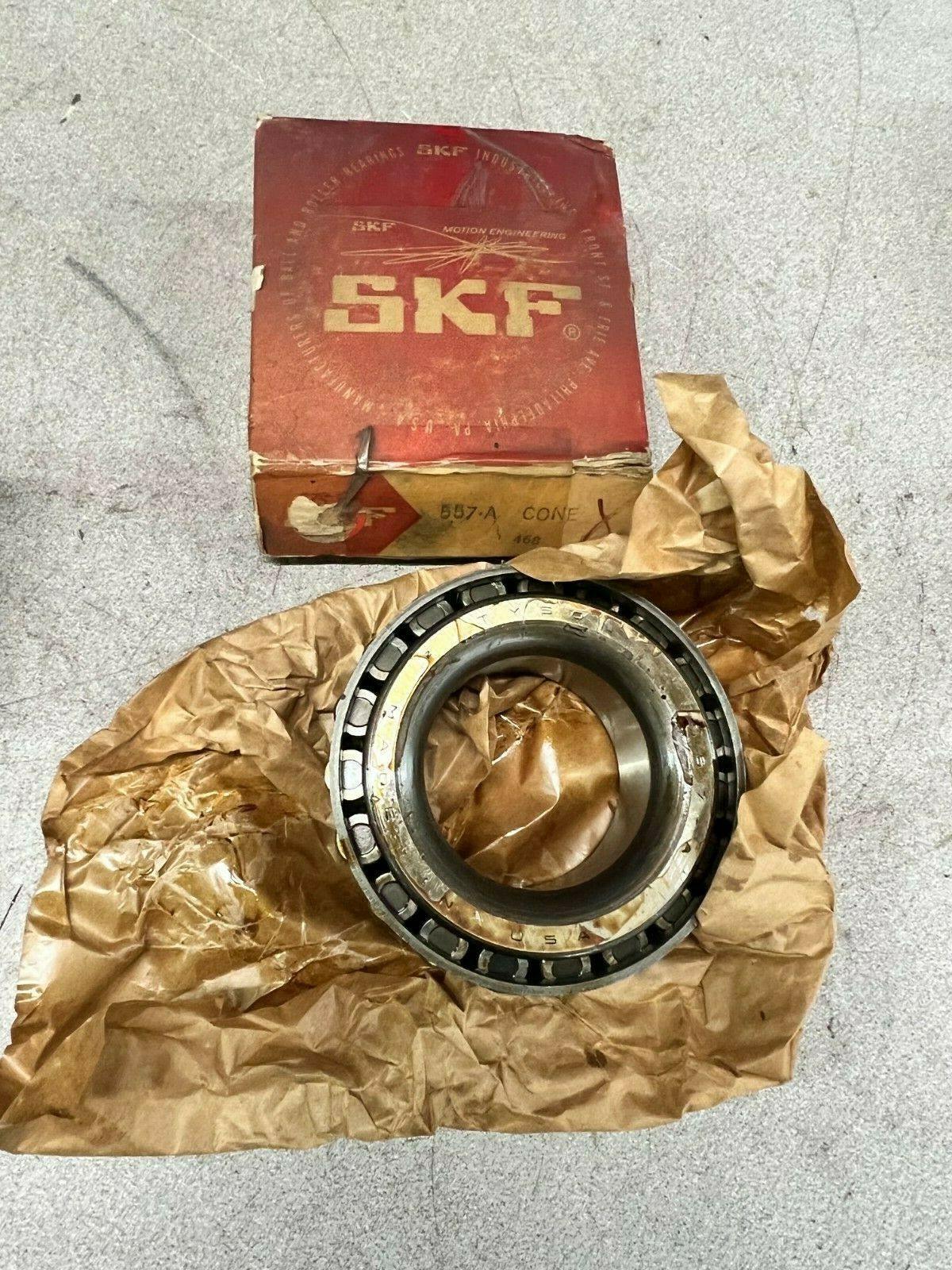 NEW IN BOX SKF/TYSON  ROLLER BEARING  557-A