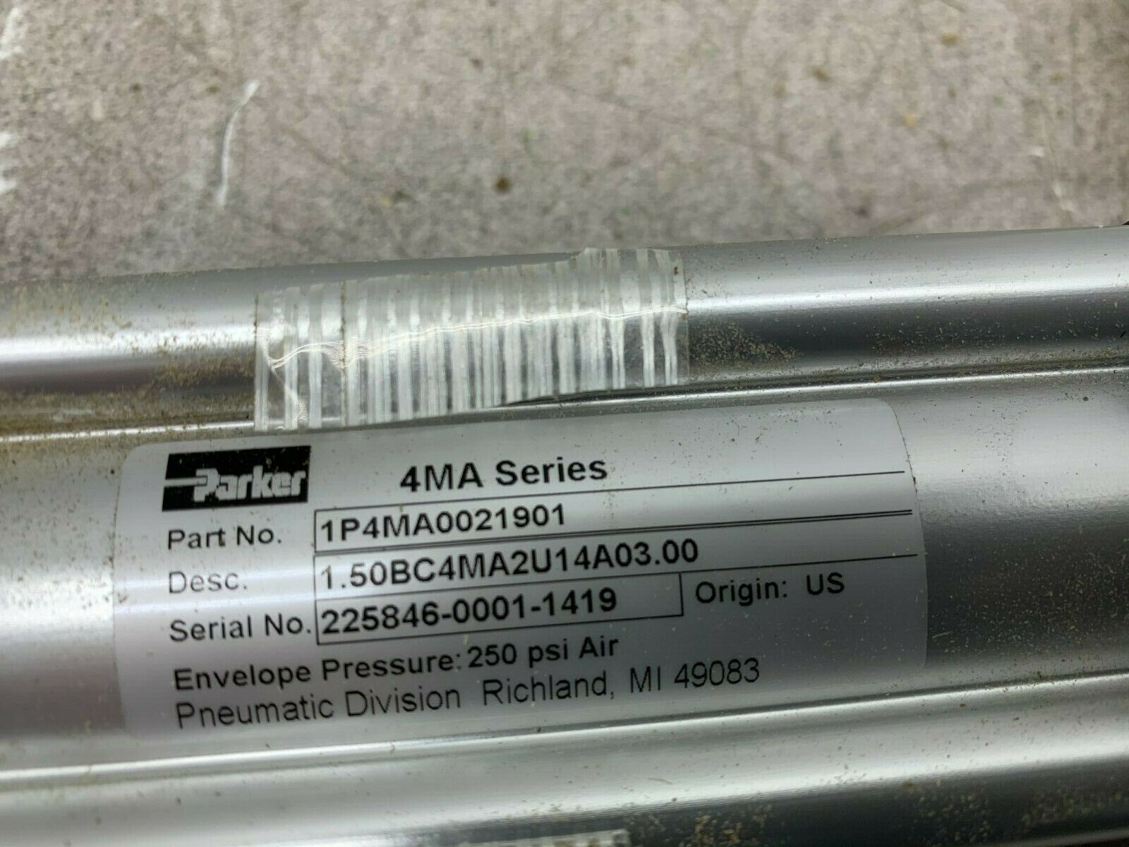 NEW PARKER 1P4MA0021901 PNEUMATIC CYLINDER 1.50BC4MA2U14A03.00