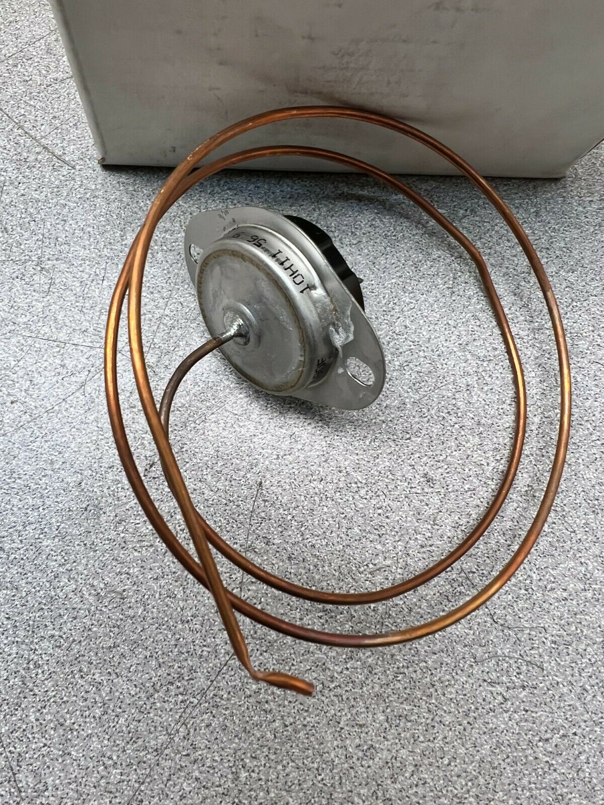 NEW IN BOX SERVICE FIRST CONTROL TEMP CNT01047