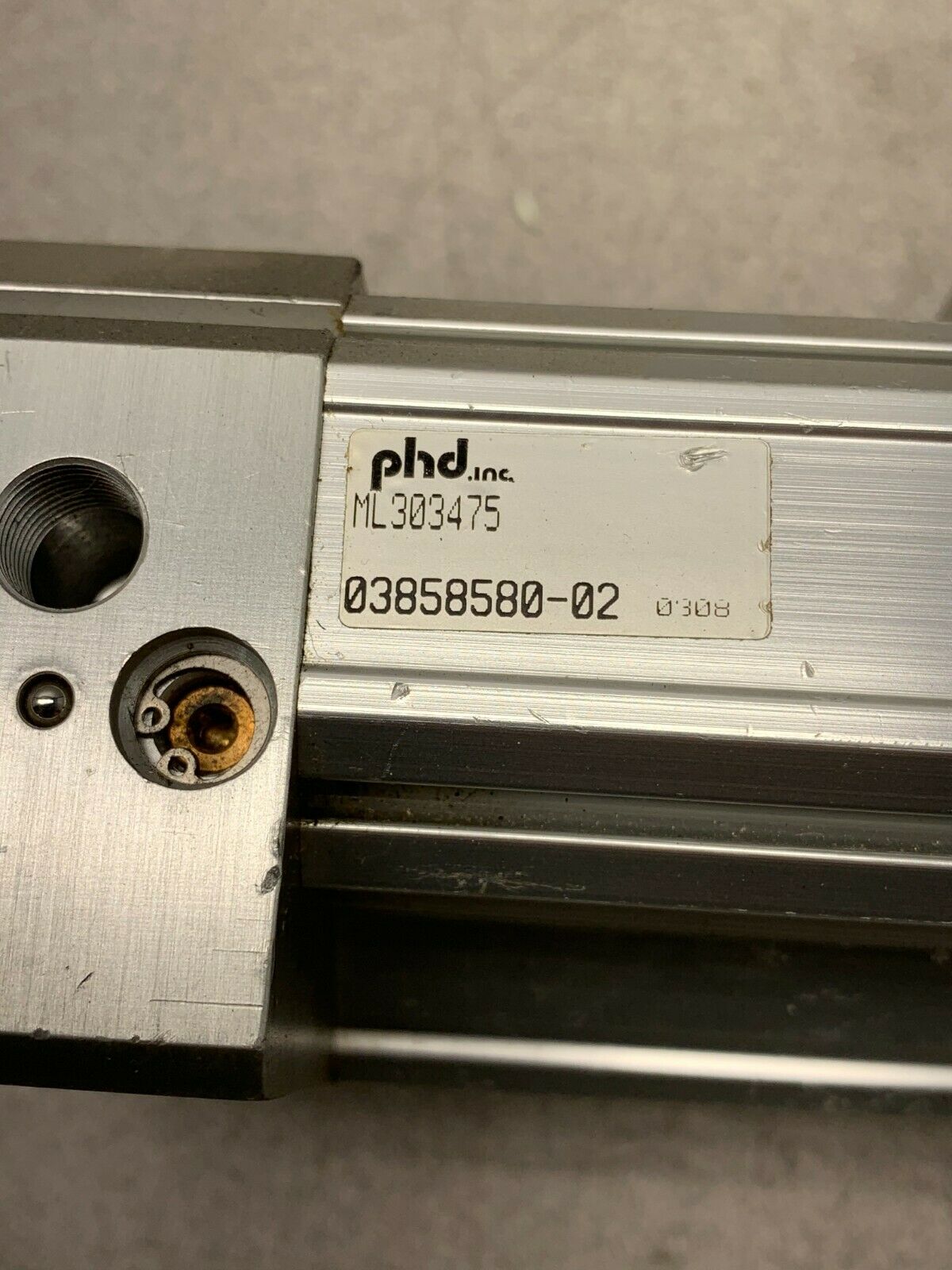 USED PHD RODLESS PNEUMATIC CYLINDER ML303475