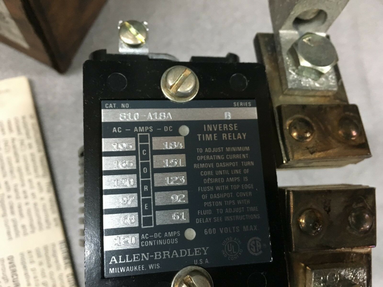 NEW IN BOX ALLEN-BRADLEY MAGNETIC OVERLOAD RELAY 810-A18A SERIES B