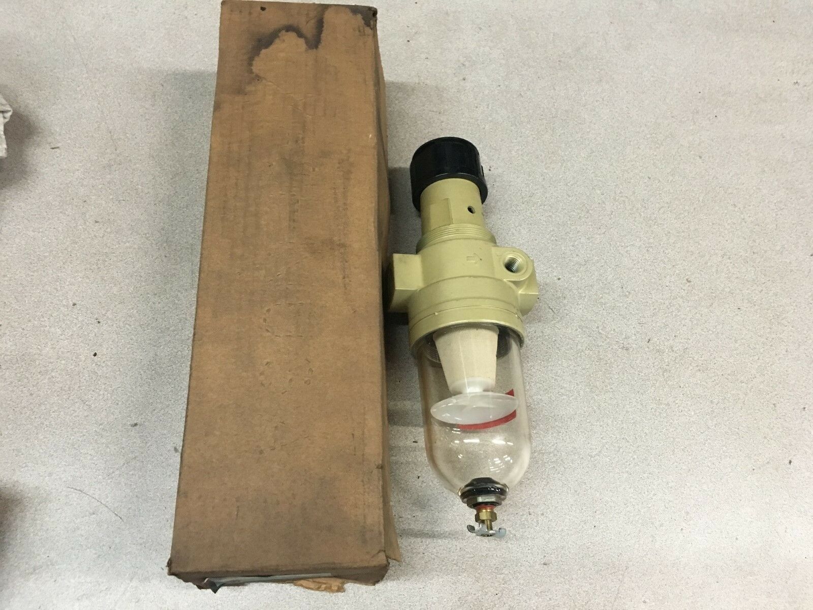 NEW NORGREN PNEUMATIC REGULATOR B12-221-M3LA *NO GAUGE*