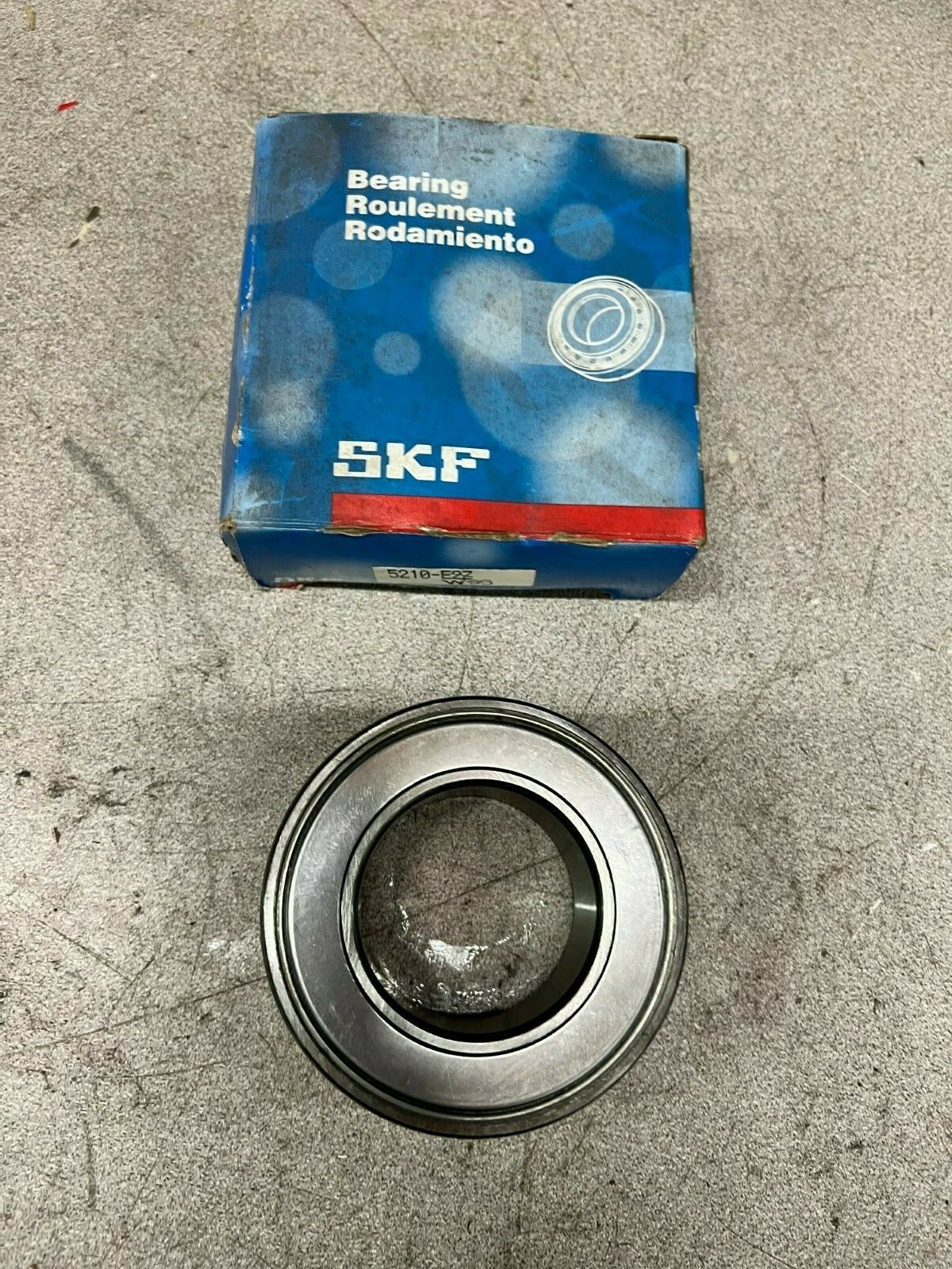 NEW IN BOX SKF BALL BEARING 5210-E2Z