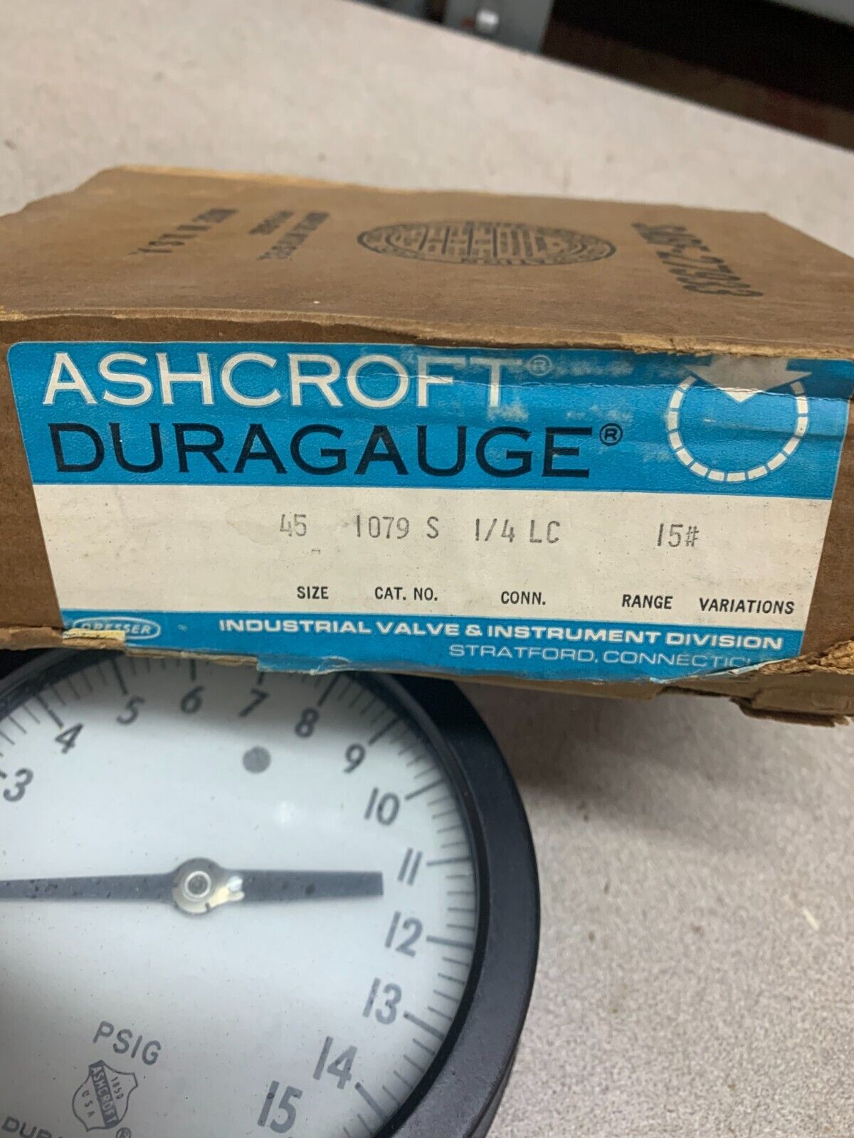 BNEW IN BOX ASHCROFT DURAGAUGE SIZE 45 1079 S 1/4" LC 15#