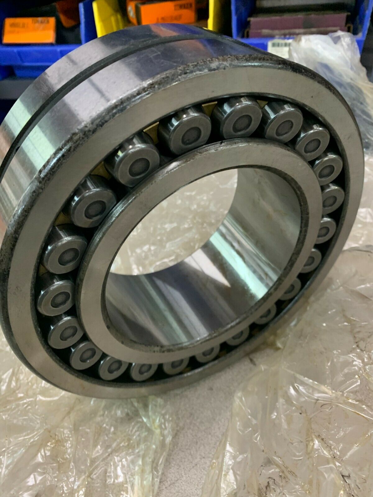 NEW NO BOX ROLLWAY SPHERICAL ROLLER BEARING 23226W33C3