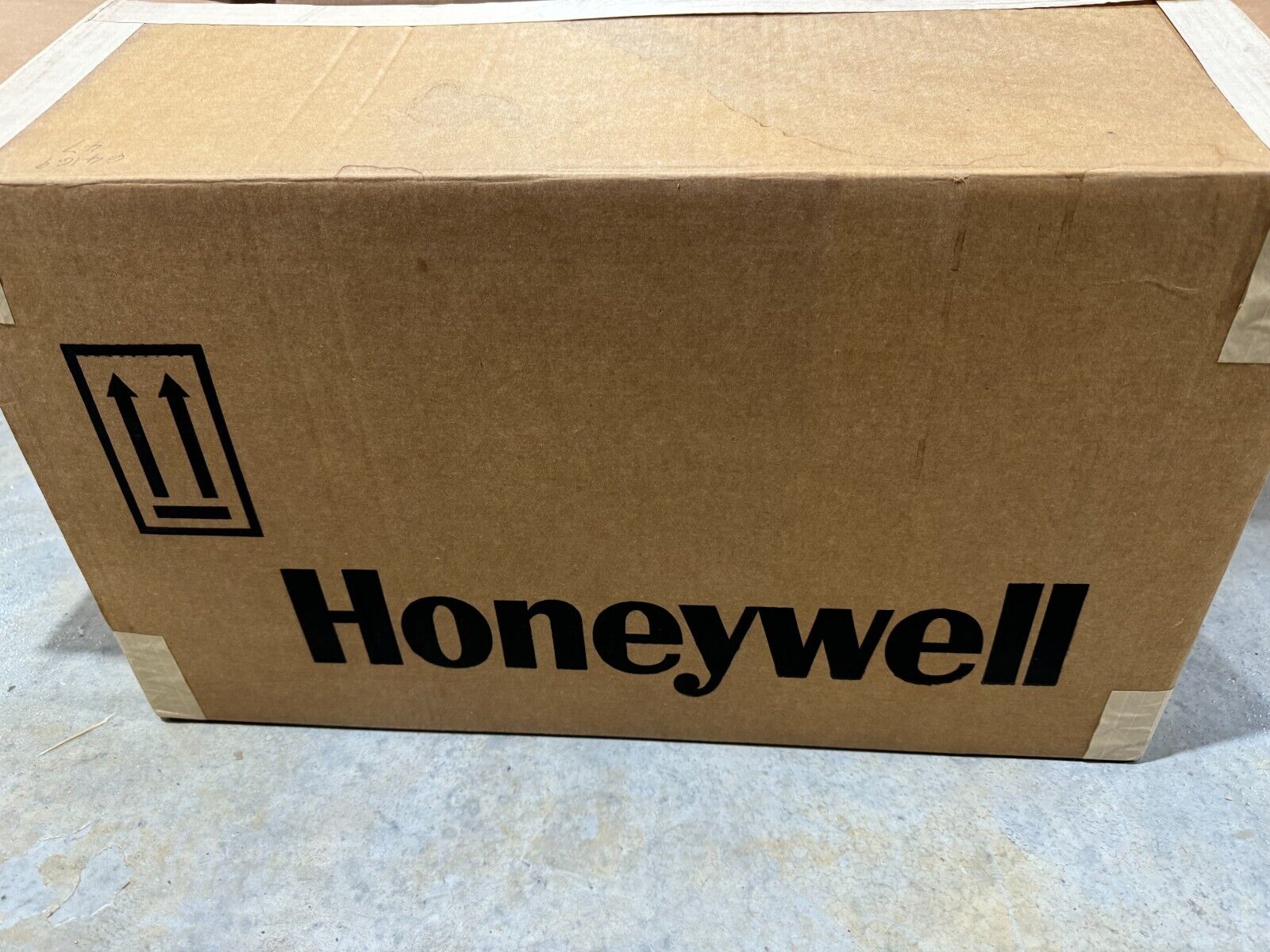 NEW HONEYWELL PRESSURE TRANSMITTER STR82D-21CC5B0-AFAJBCYSY-B-AHD-12C-B-21A6-F1