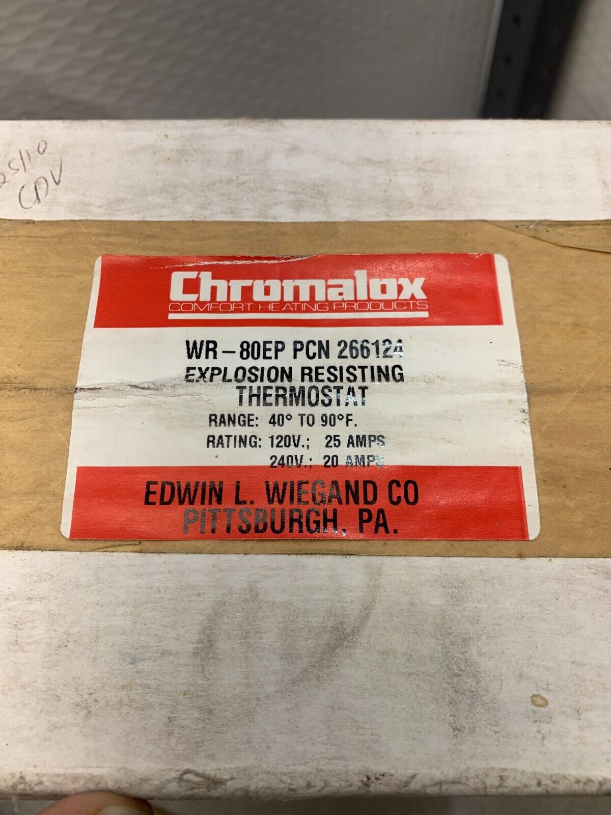 NEW IN BOX CHROMALOX EXPLOSION RESISTING THERMOSTAT WR-80EP PCN 266124