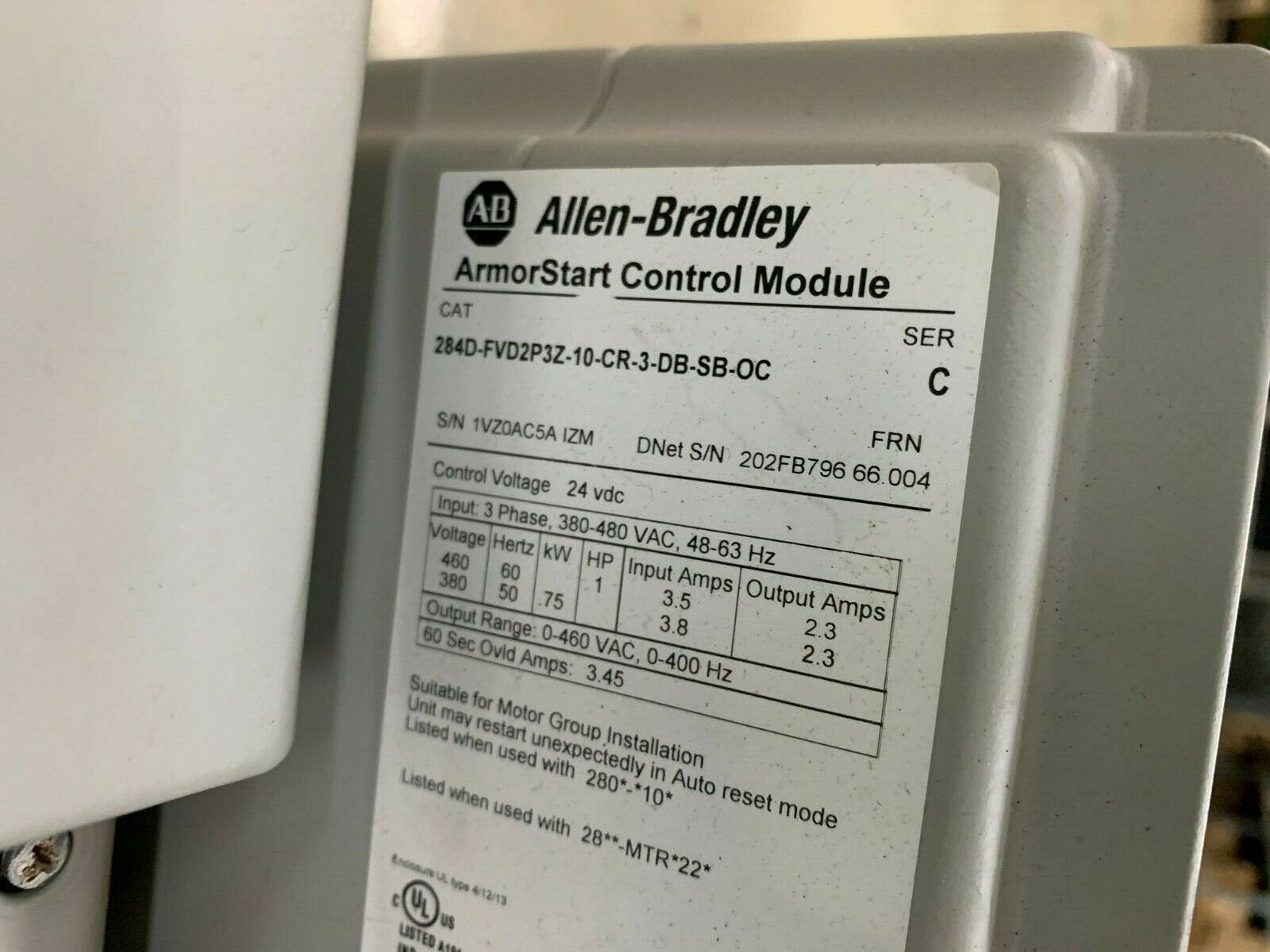 NEWTAKEOUT ALLEN-BRADLEY ARMORSTART DRIVE AND BASE 284D-FVD2P3Z-10-CR-3-DB-SB-OC