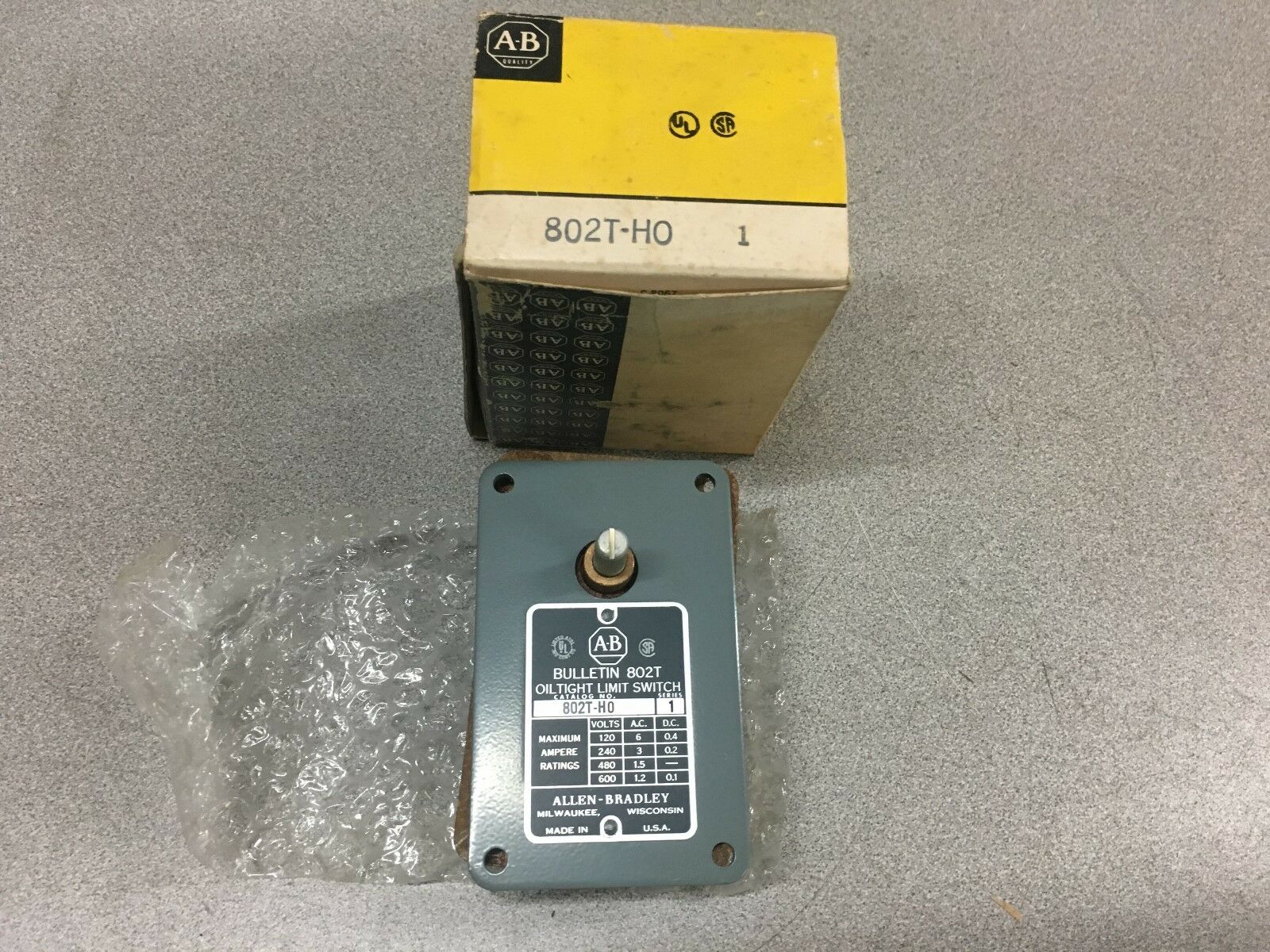 NEW IN BOX ALLEN BRADLEY LIMIT SWITCH 802T-H0 SERIES 1