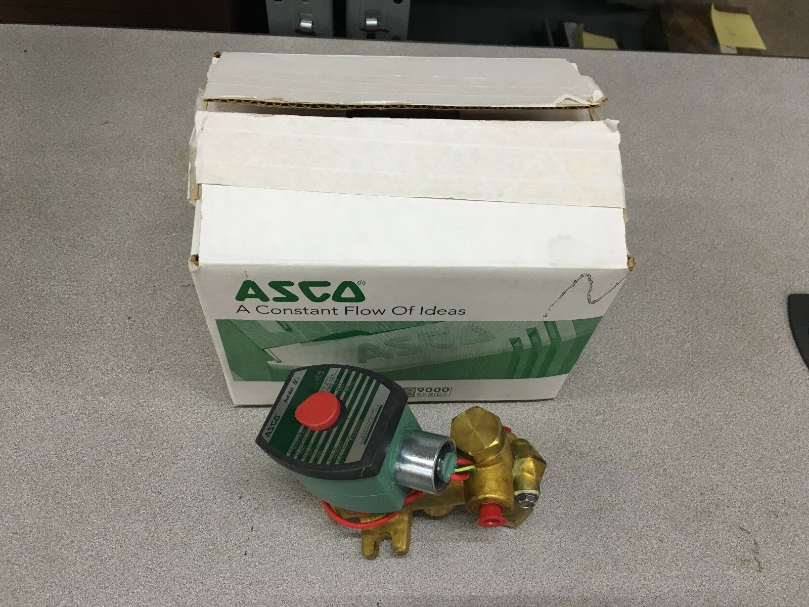 NEW IN BOX ASCO RED HAT SOLENOID VALVE 1/8" PIPE SIZE 8300G55G