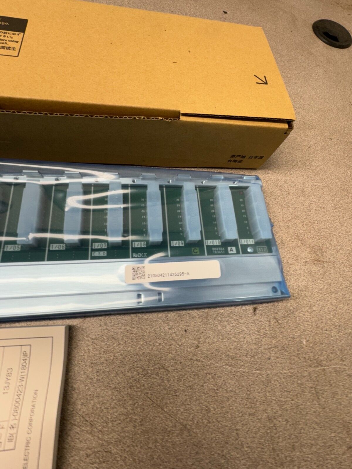 NEW IN BOX MITSUBISHI ELECTRIC BASE UNIT Q312B
