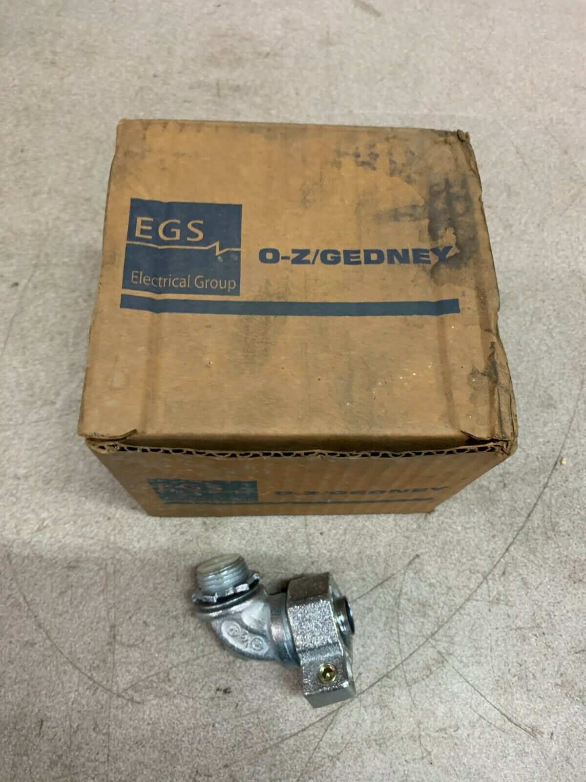 BOX OF 6 NEW IN BOX GEDNEY CONNECTOR 4Q-950LT