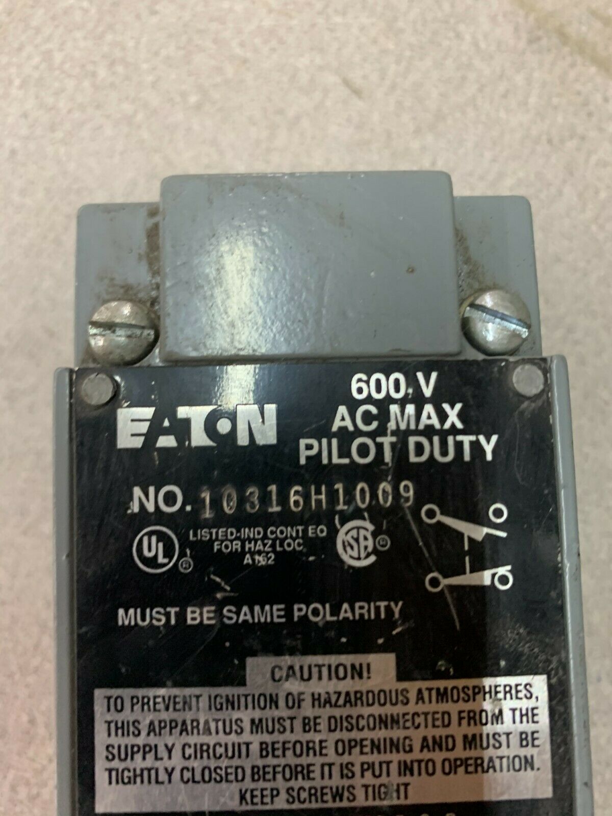 USED SQUARE D LIMIT SWITCH 10316H1009