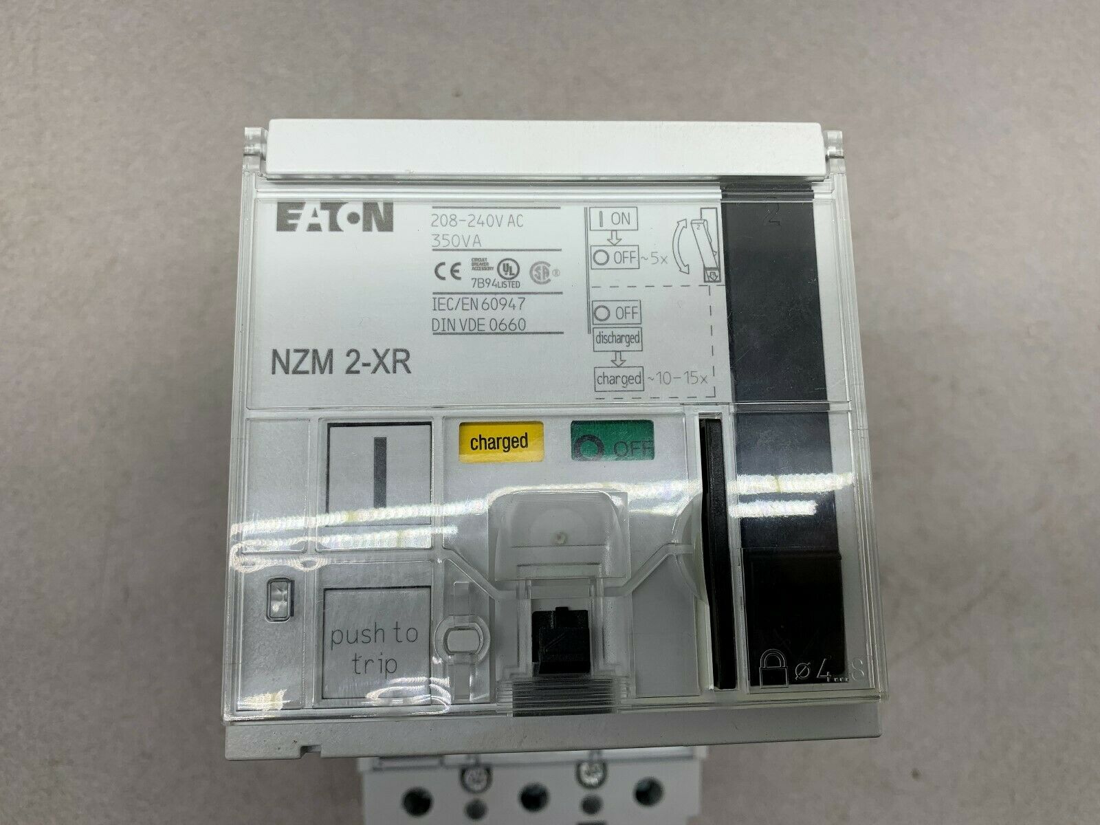 NEW EATON MOELLER 63AMP BREAKER WITH SYNCHRONIZED REMOTE OPERATOR NZM 2-XR